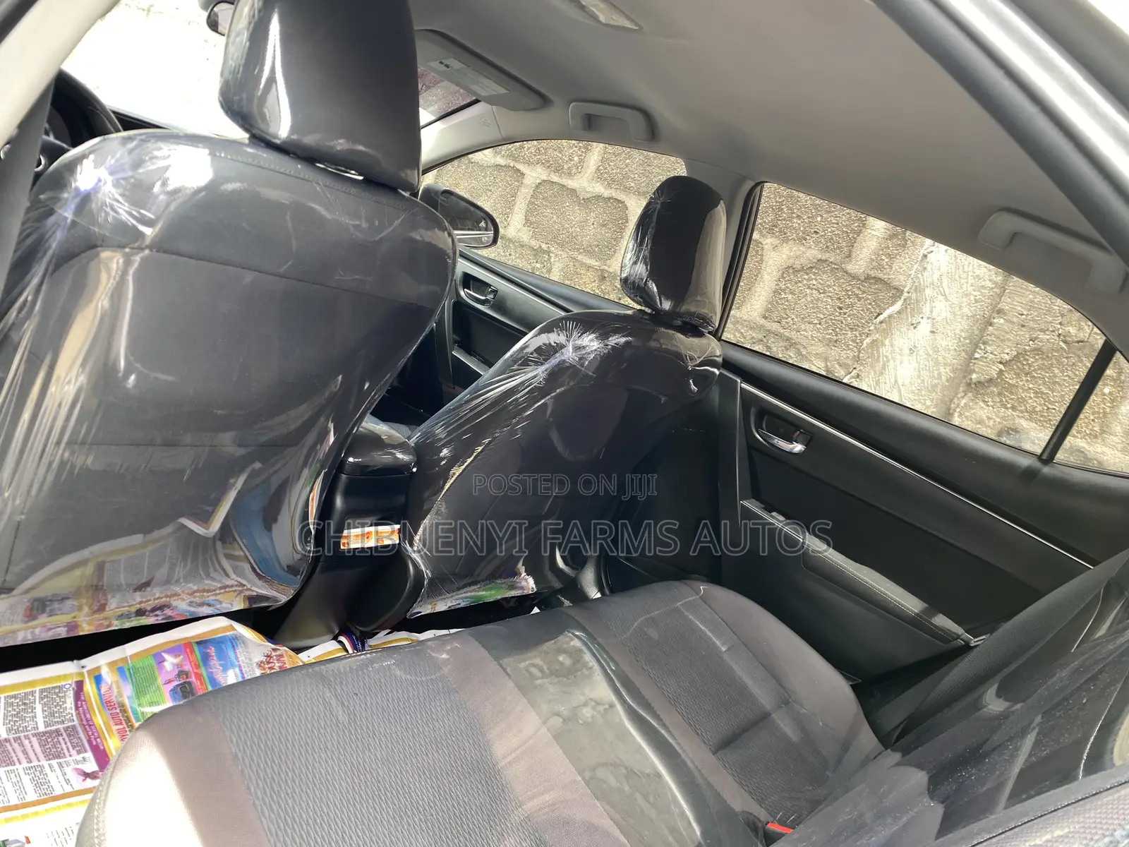 Toyota Corolla LE (1.8L 4cyl 2A) 2018 Brown