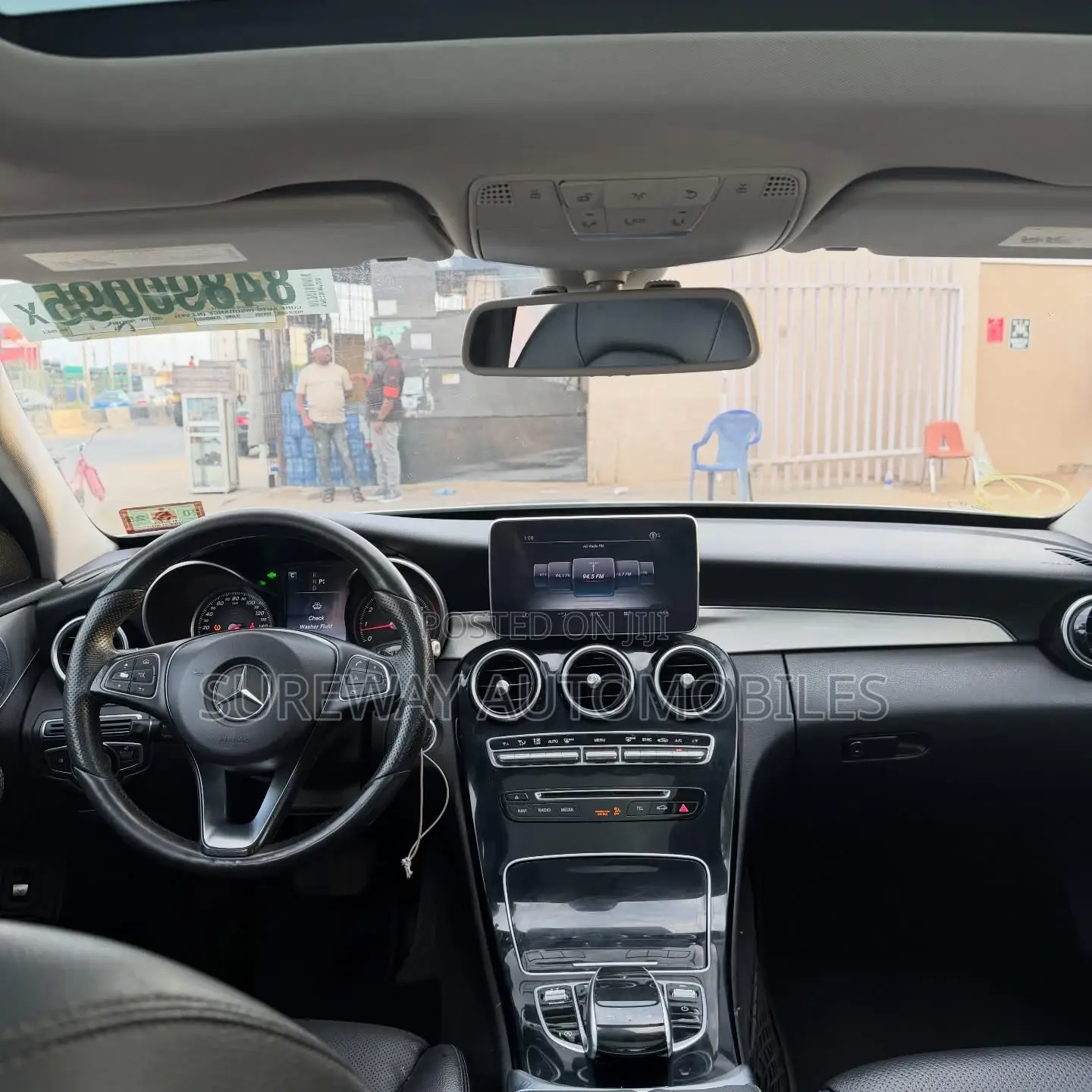 Mercedes-Benz C300 2015 Silver