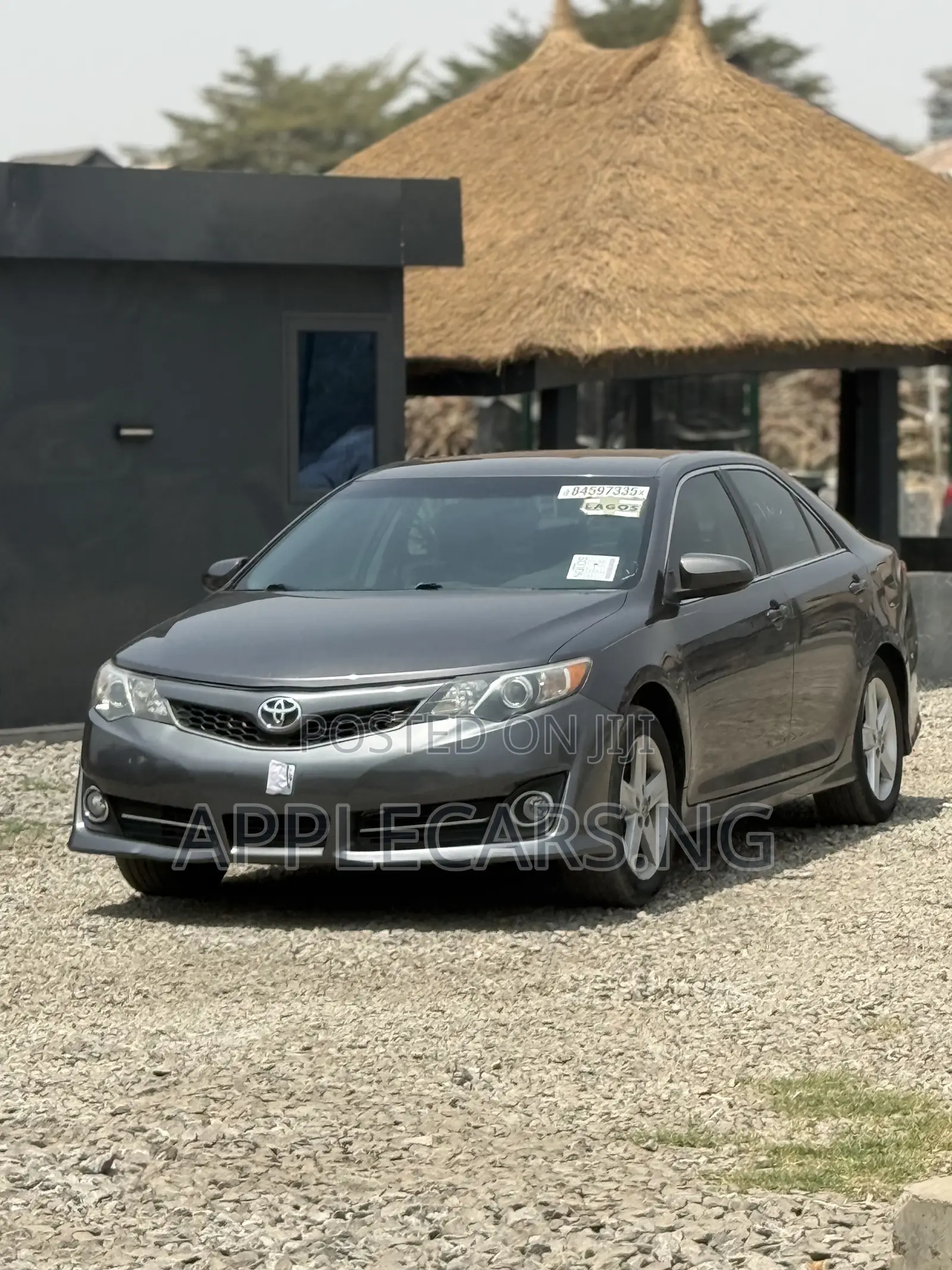 Toyota Camry SE 4dr Sedan (2.5L 4cyl 6A) 2014 Gray
