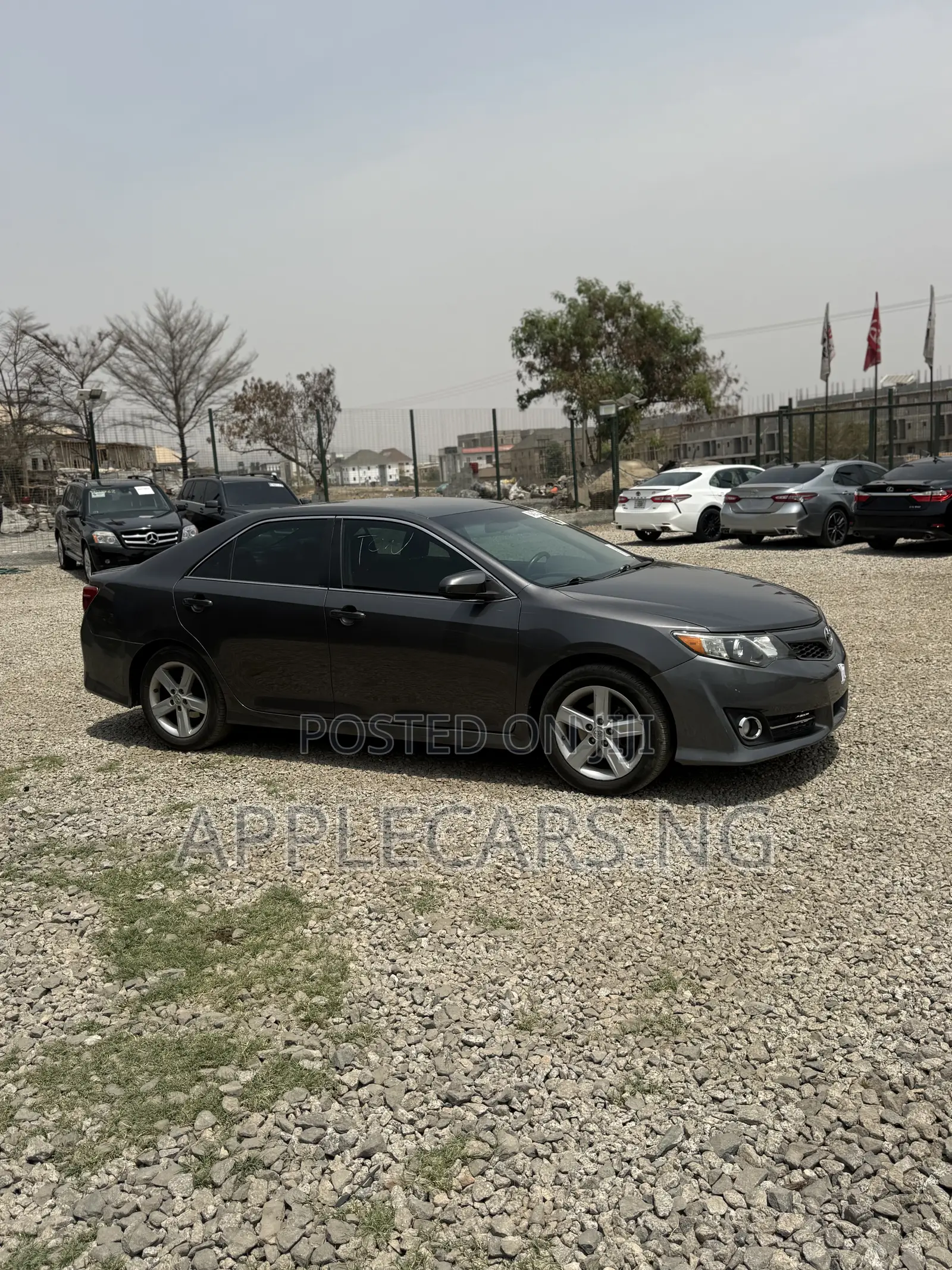 Toyota Camry SE 4dr Sedan (2.5L 4cyl 6A) 2014 Gray