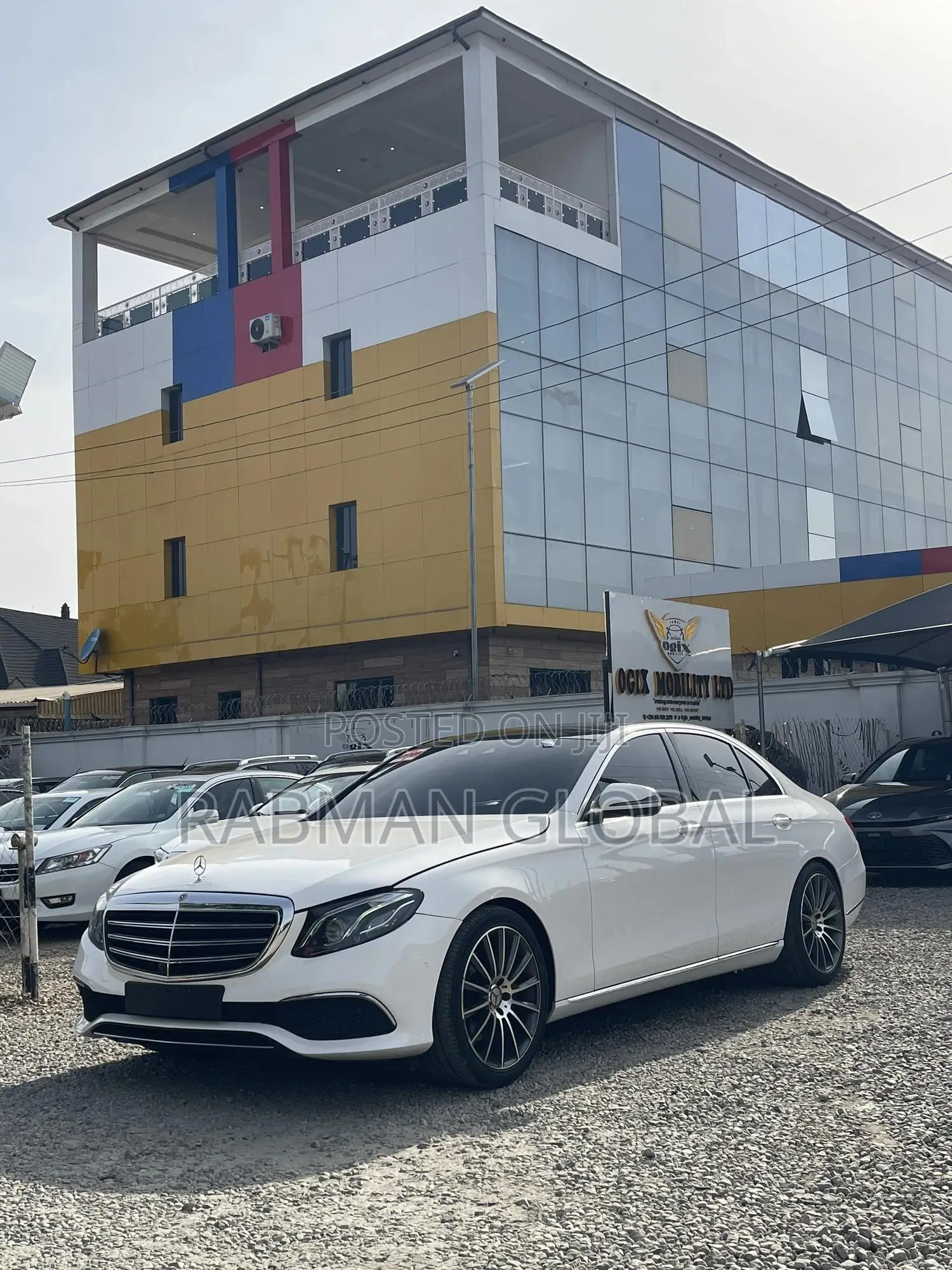 Mercedes-Benz E300 2016 White