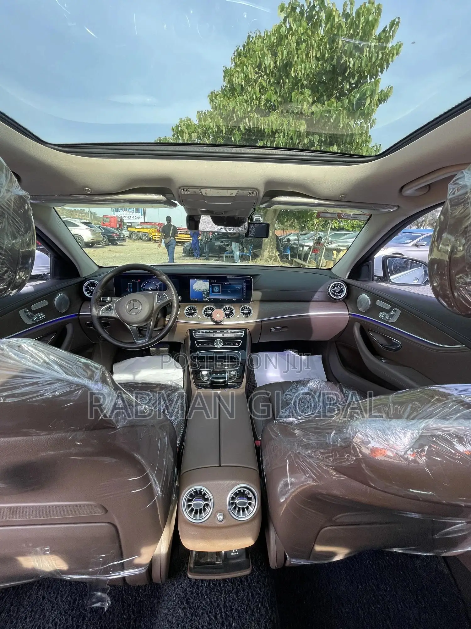 Mercedes-Benz E300 2016 White