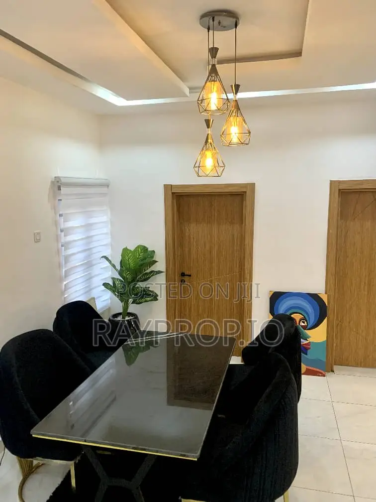 049181rz - 3 Bedroom Shortlet in Allen Ikeja