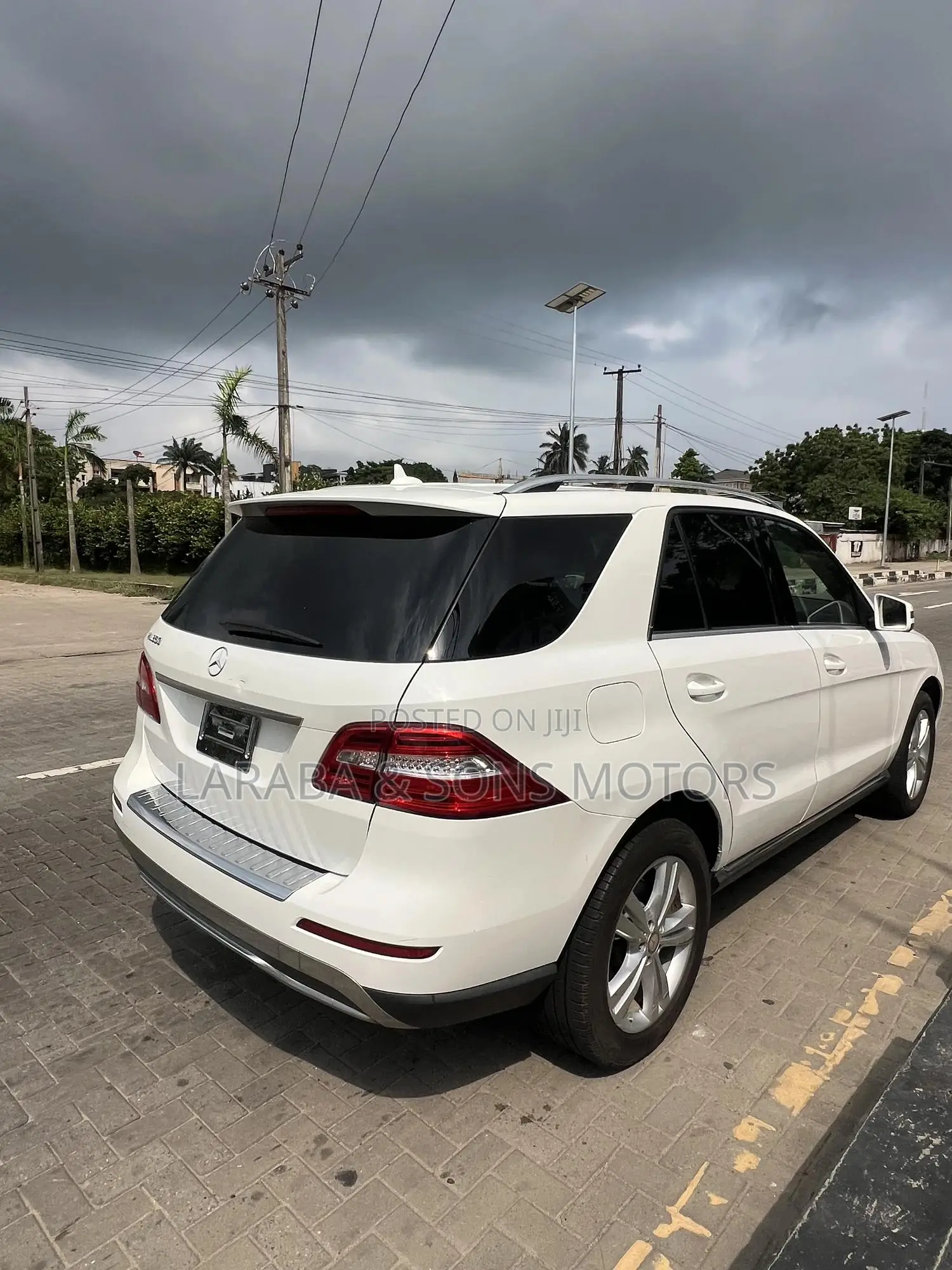 Mercedes-Benz M Class ML350 4MATIC 4dr SUV AWD (3.5L 6cyl 7A) 2015
