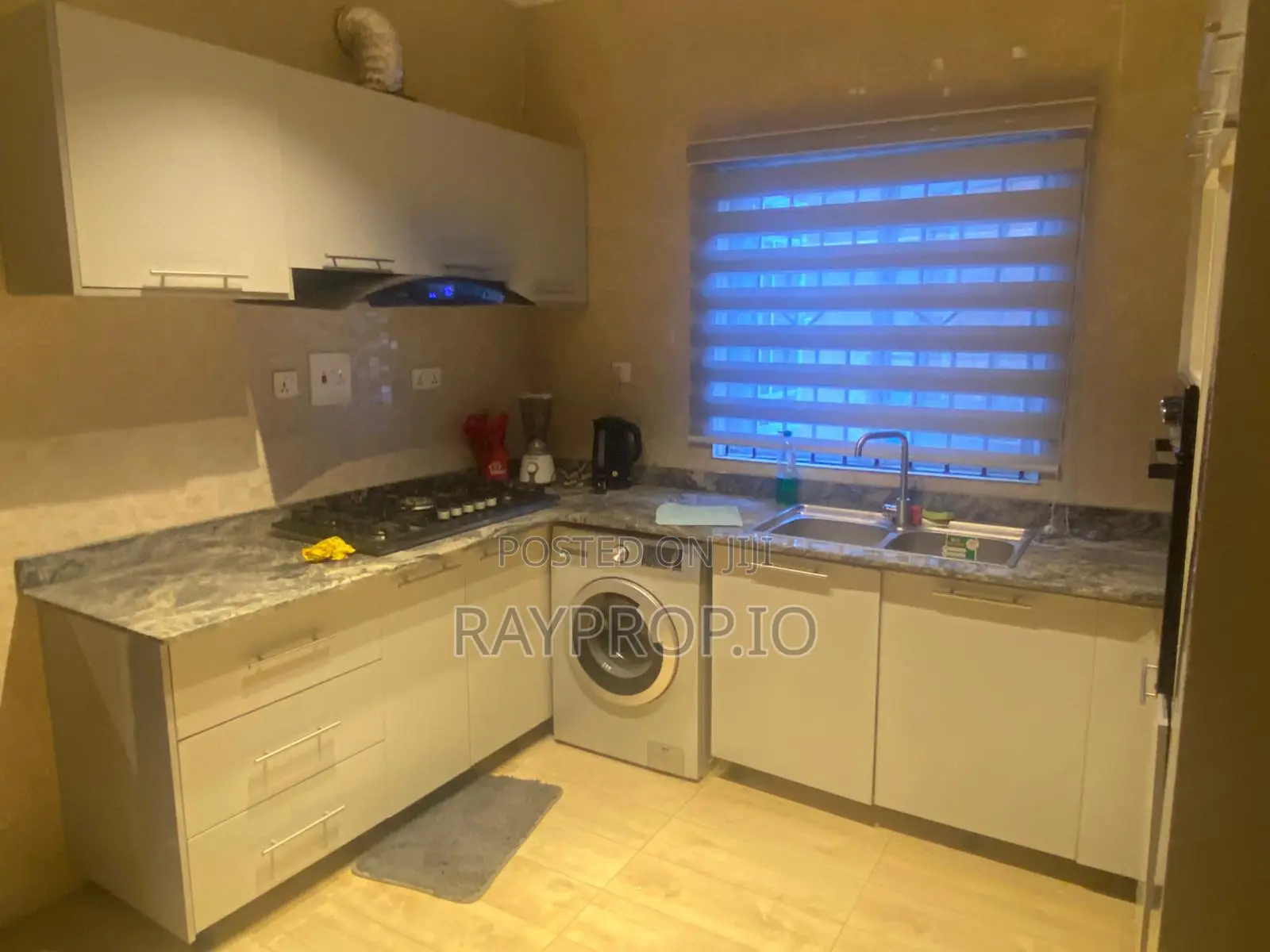 073820qj - 2 Bedroom Shortlet in Lekki Phase 1
