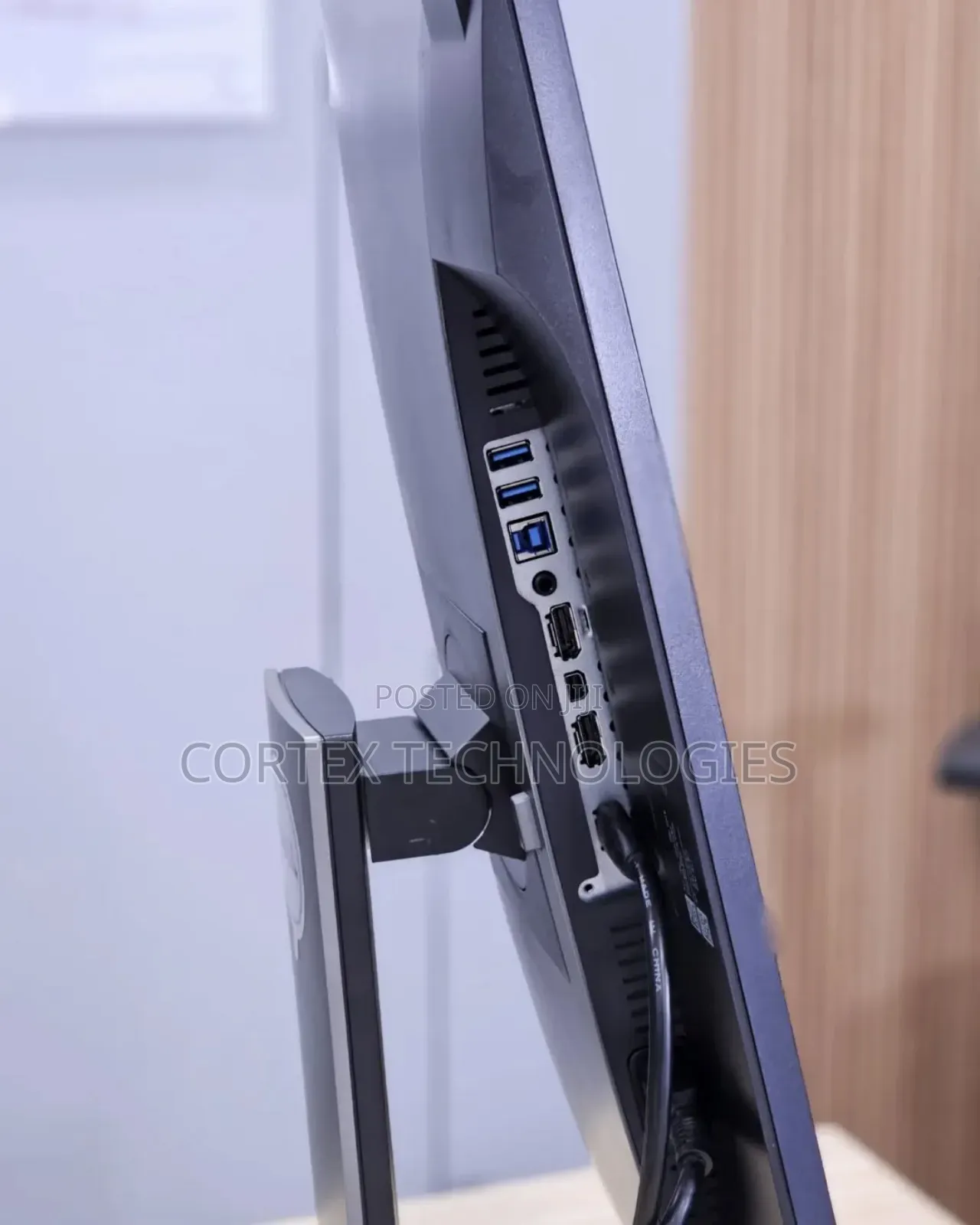 24 Inches Dell Ultrasharp Frameless Hdmi