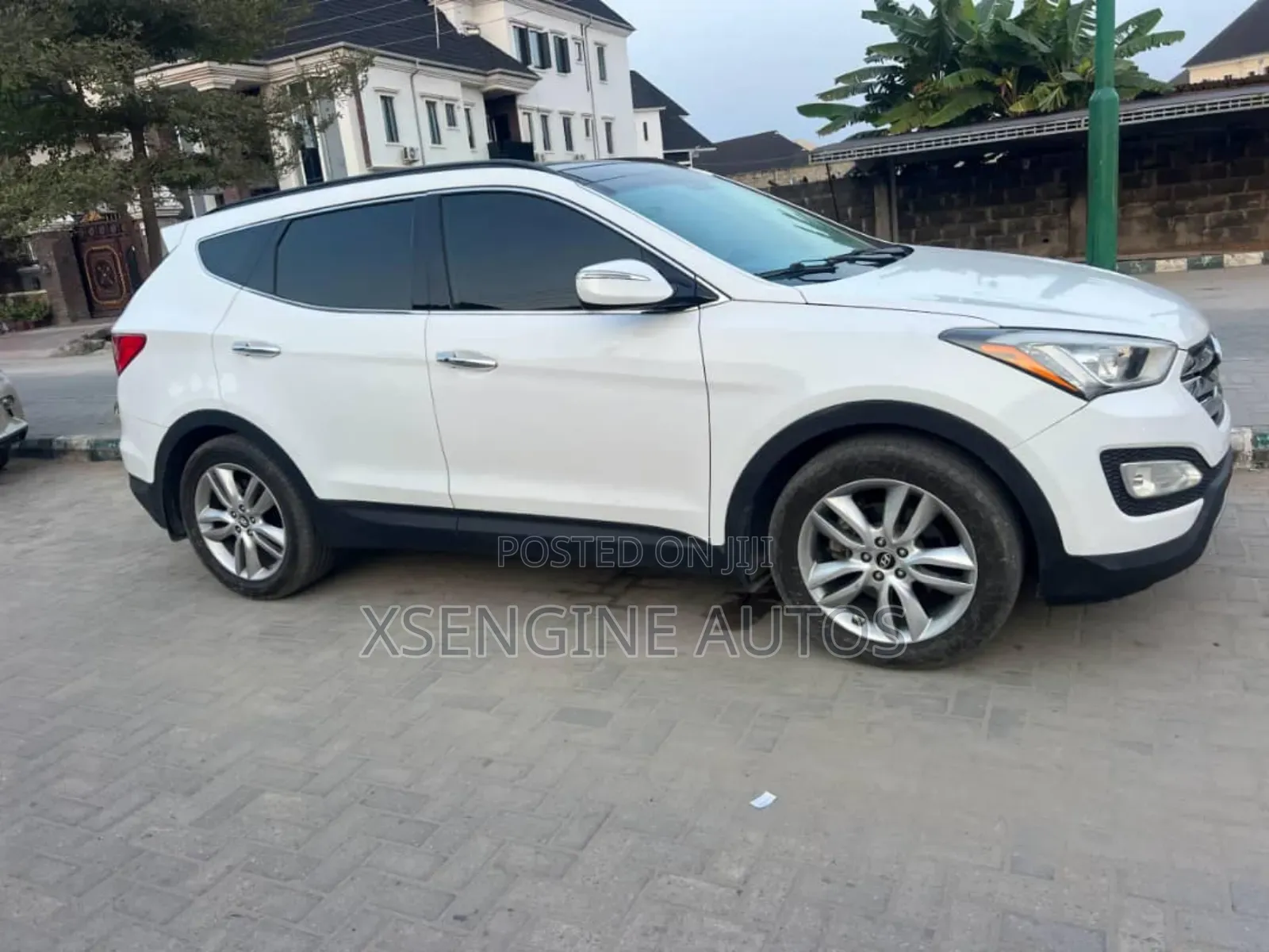 Hyundai Santa Fe 2014 White