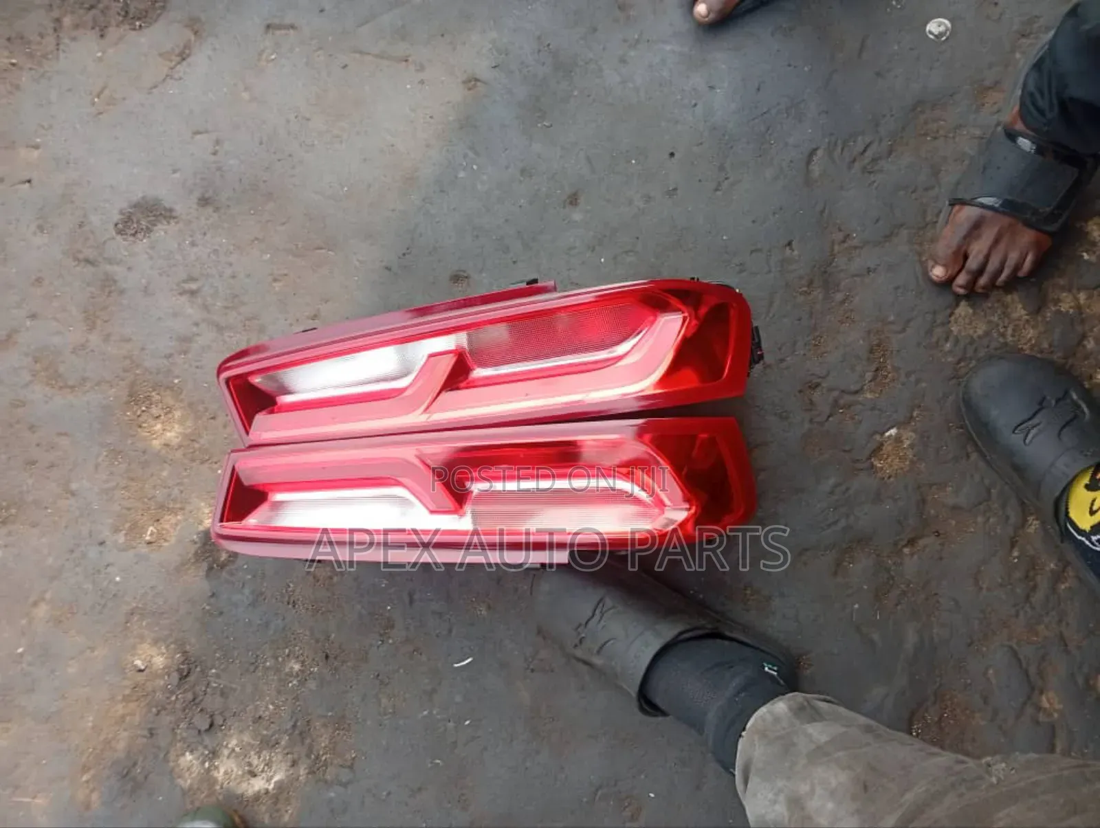 Led Tail Light Set for Chevrolet Camaro (2016–2018) – Tokunbo