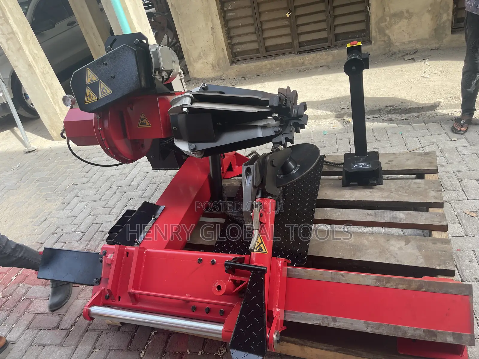 Lt-230 3phase Heavy Duty Truck Tyre Changer Machine