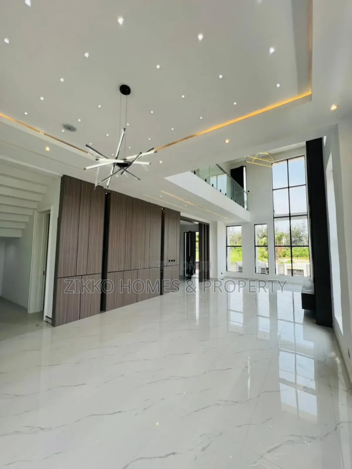 5bdrm Duplex in Ikota, Lekki for sale