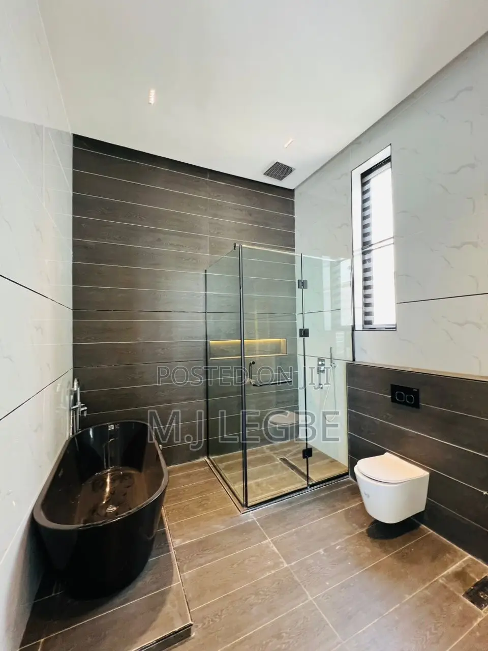 5bdrm Duplex in Ikota, Lekki for sale