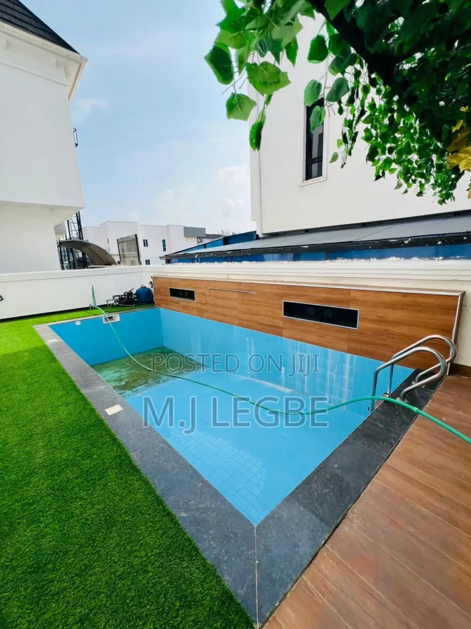 5bdrm Duplex in Ikota, Lekki for sale