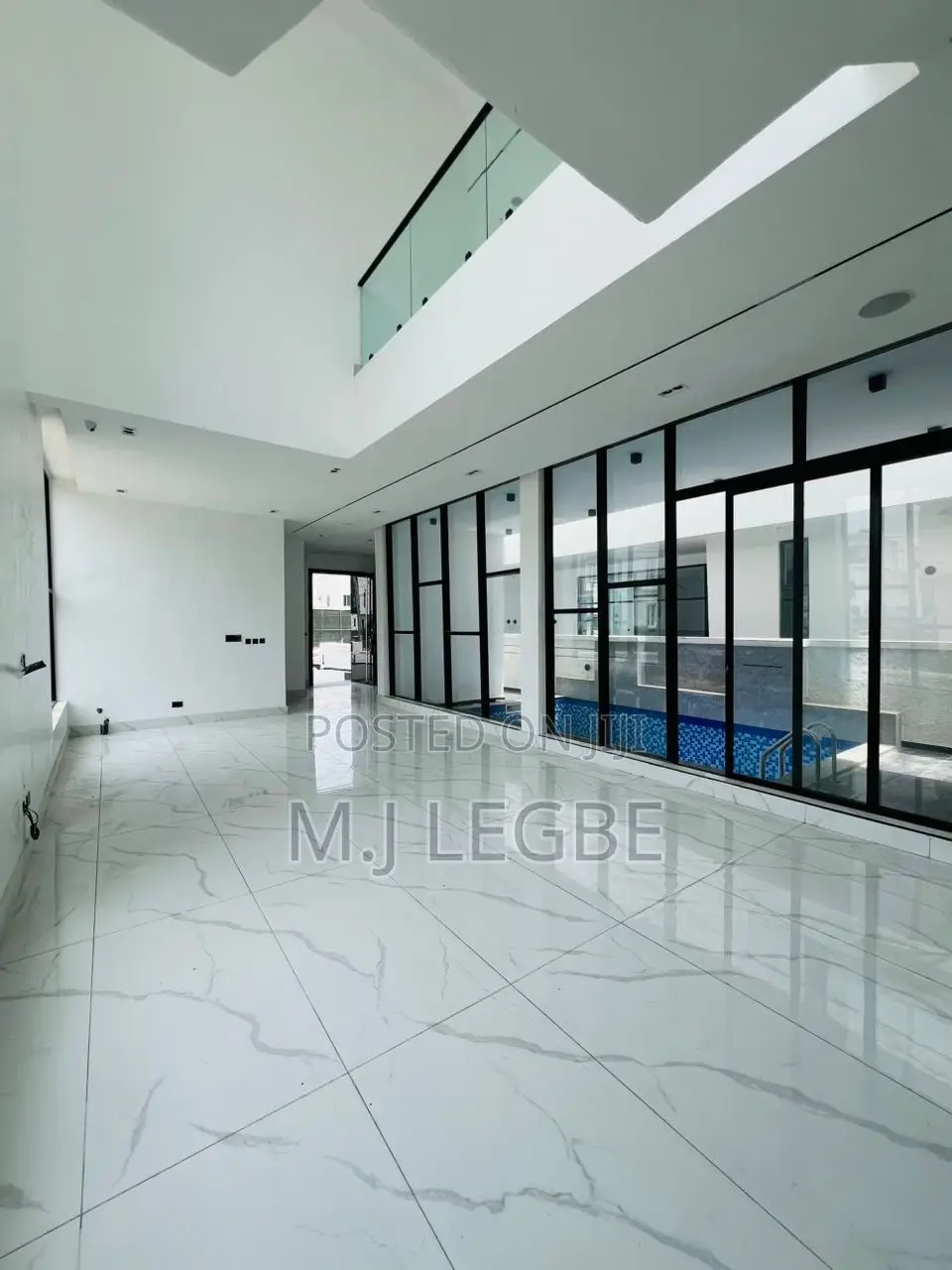 5bdrm Duplex in Ikota, Lekki for sale