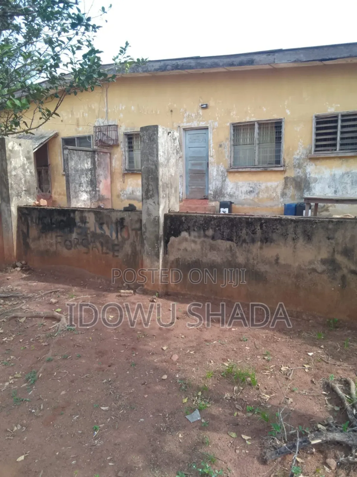 5bdrm Bungalow in Ikangba Estate, Ijebu Ode for sale