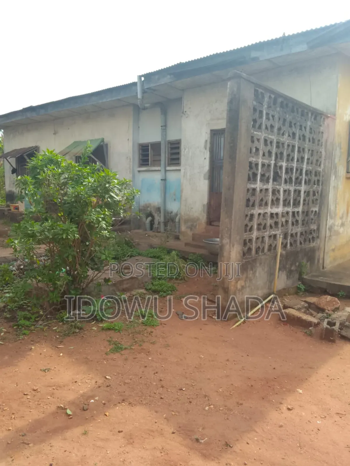 5bdrm Bungalow in Ikangba Estate, Ijebu Ode for sale