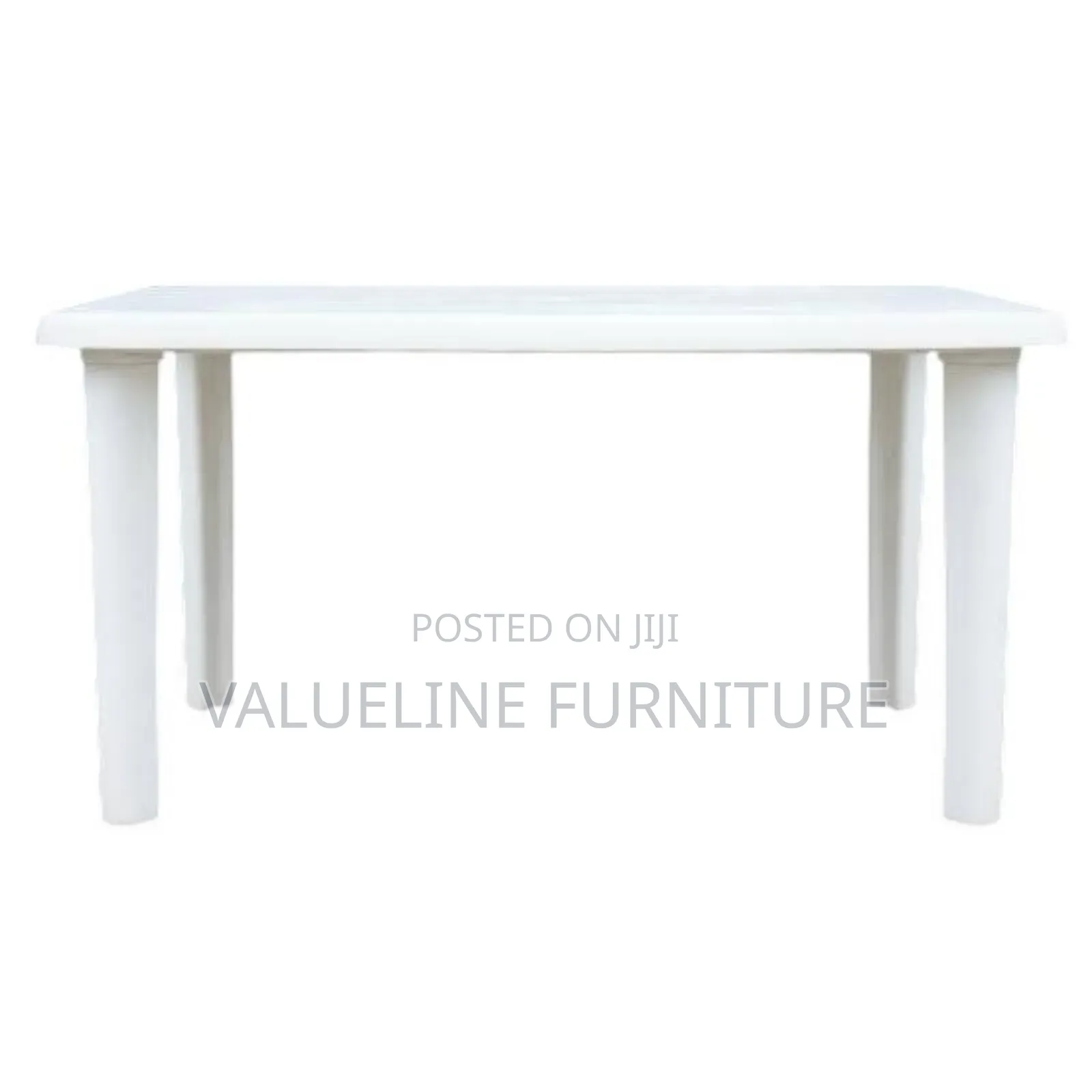 Palace Plastic Table