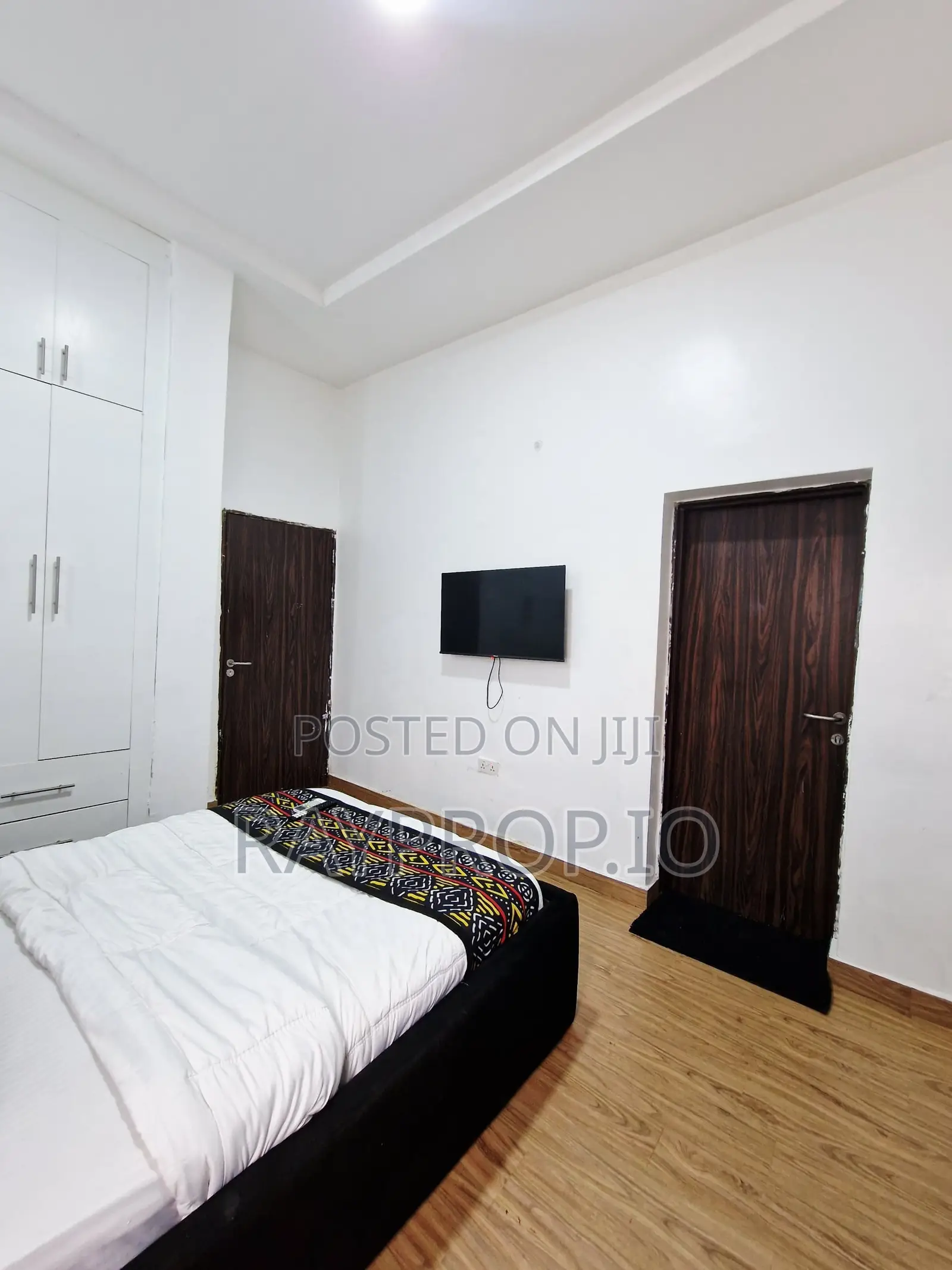 840204zq - Studio Shortlet in Wuye Abuja