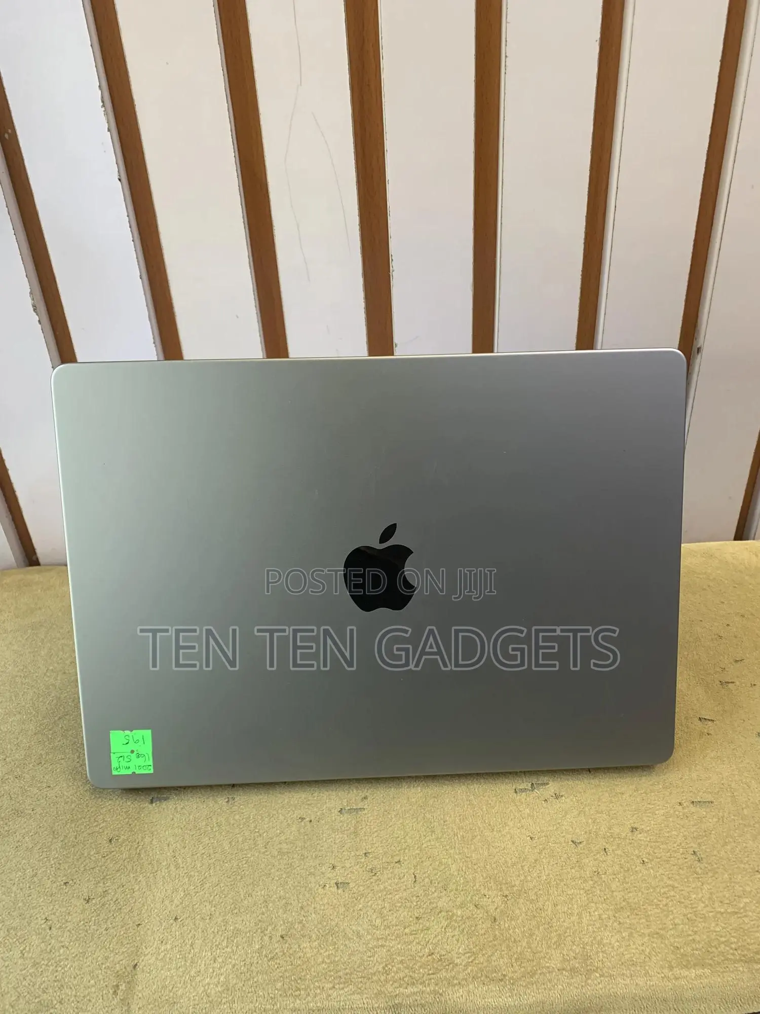 Laptop Apple MacBook Pro 2021 M1 16GB Apple M1 Pro SSD 512GB