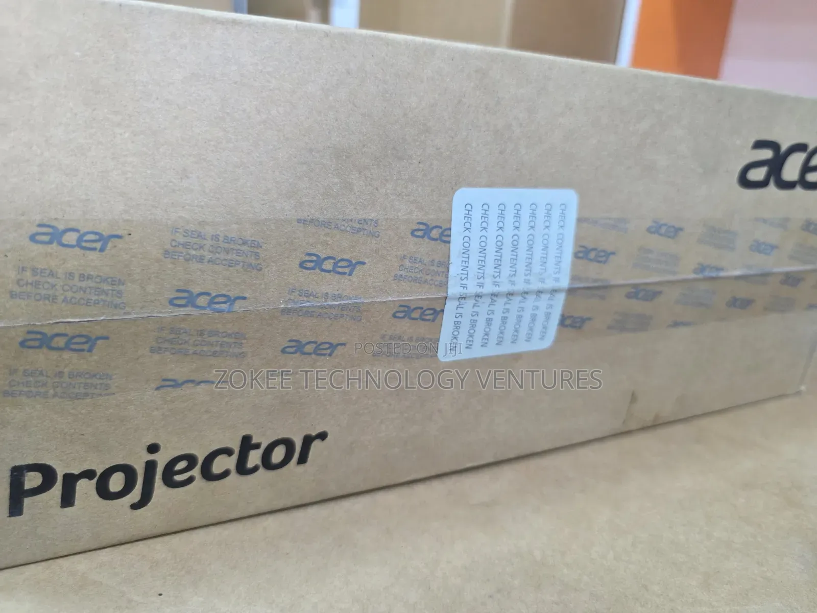 Acer Projector 4.8 Lumus
