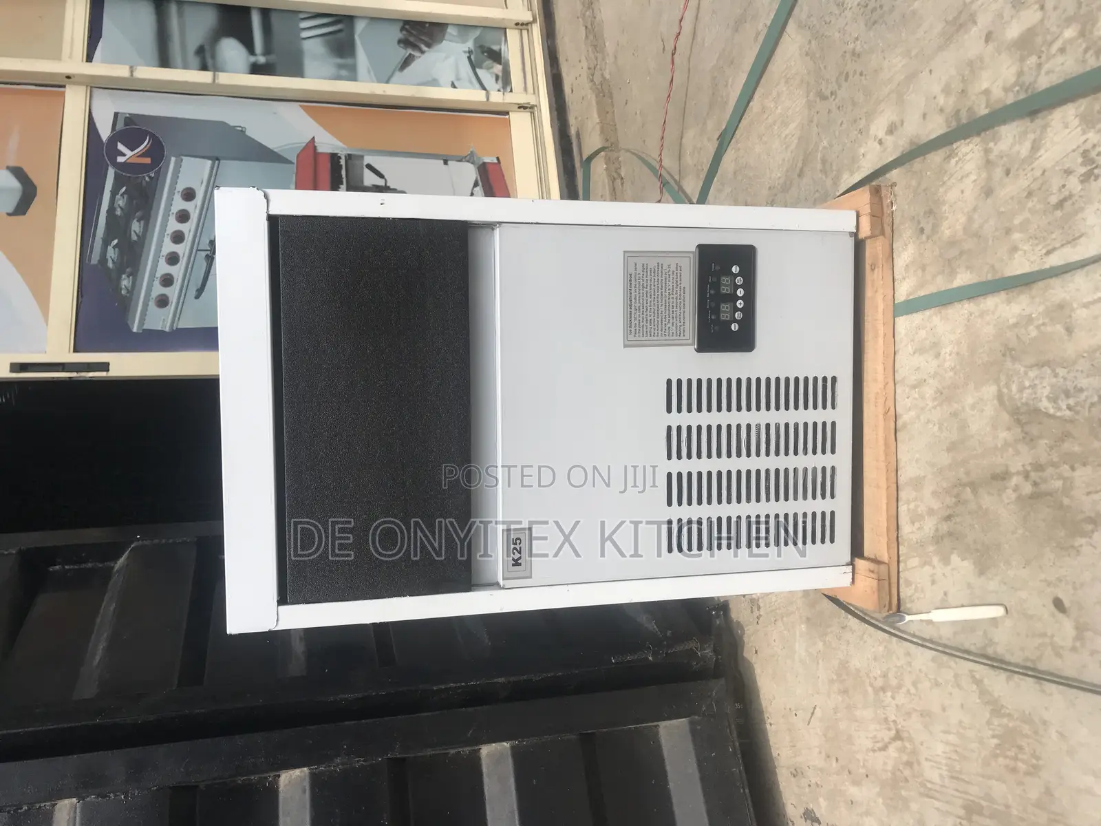 32cubes Ice Maker