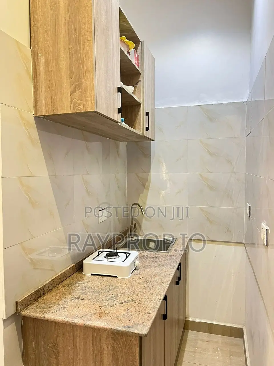 001015ur - - Studio Shortlet in Jahi Abuja