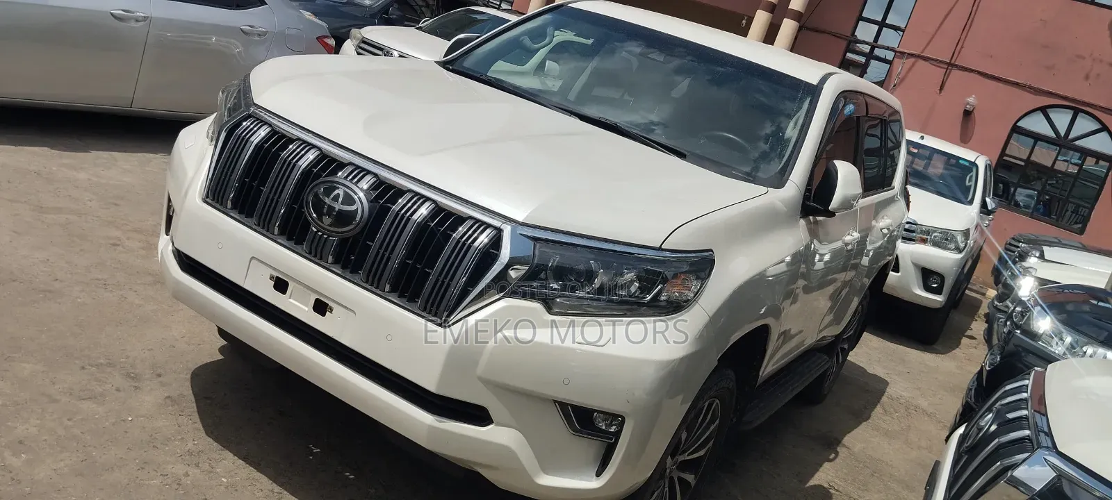 Toyota Land Cruiser Prado 2.8 2023 White