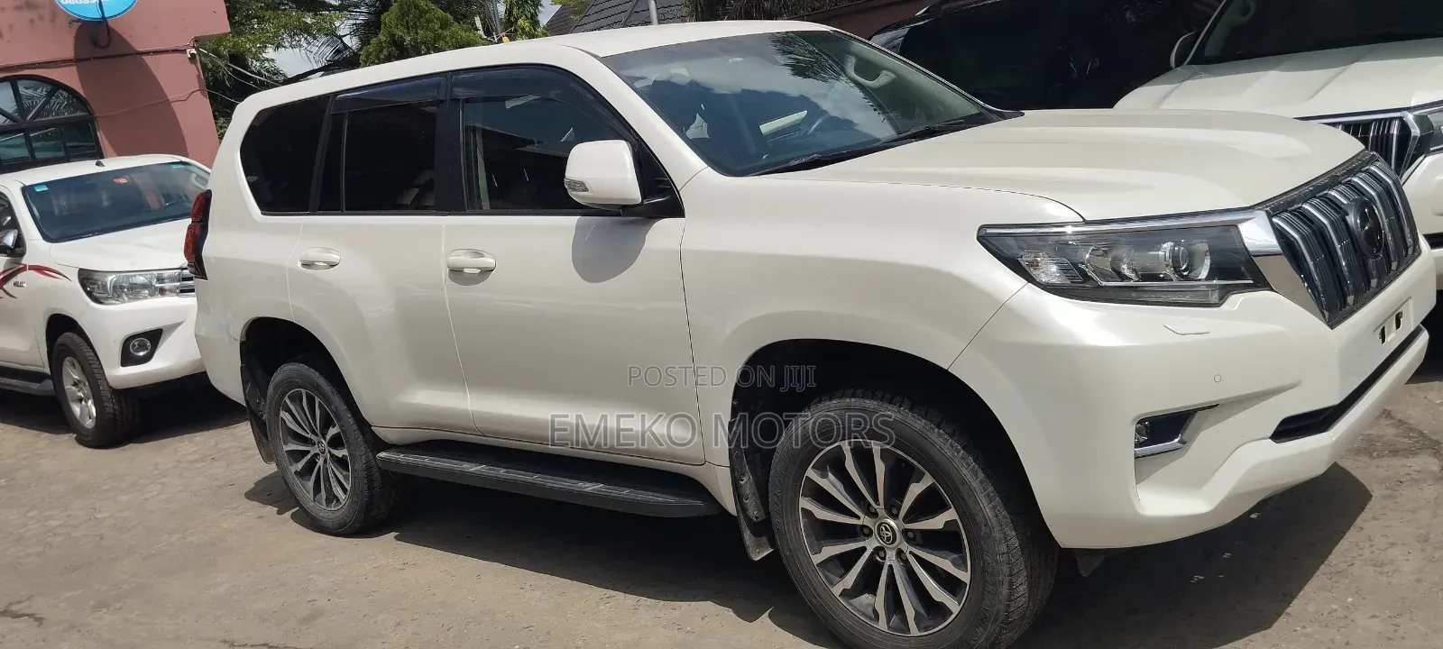 Toyota Land Cruiser Prado 2.8 2023 White
