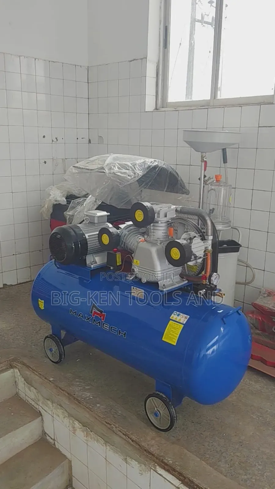 Oil Drain Extractor Machine