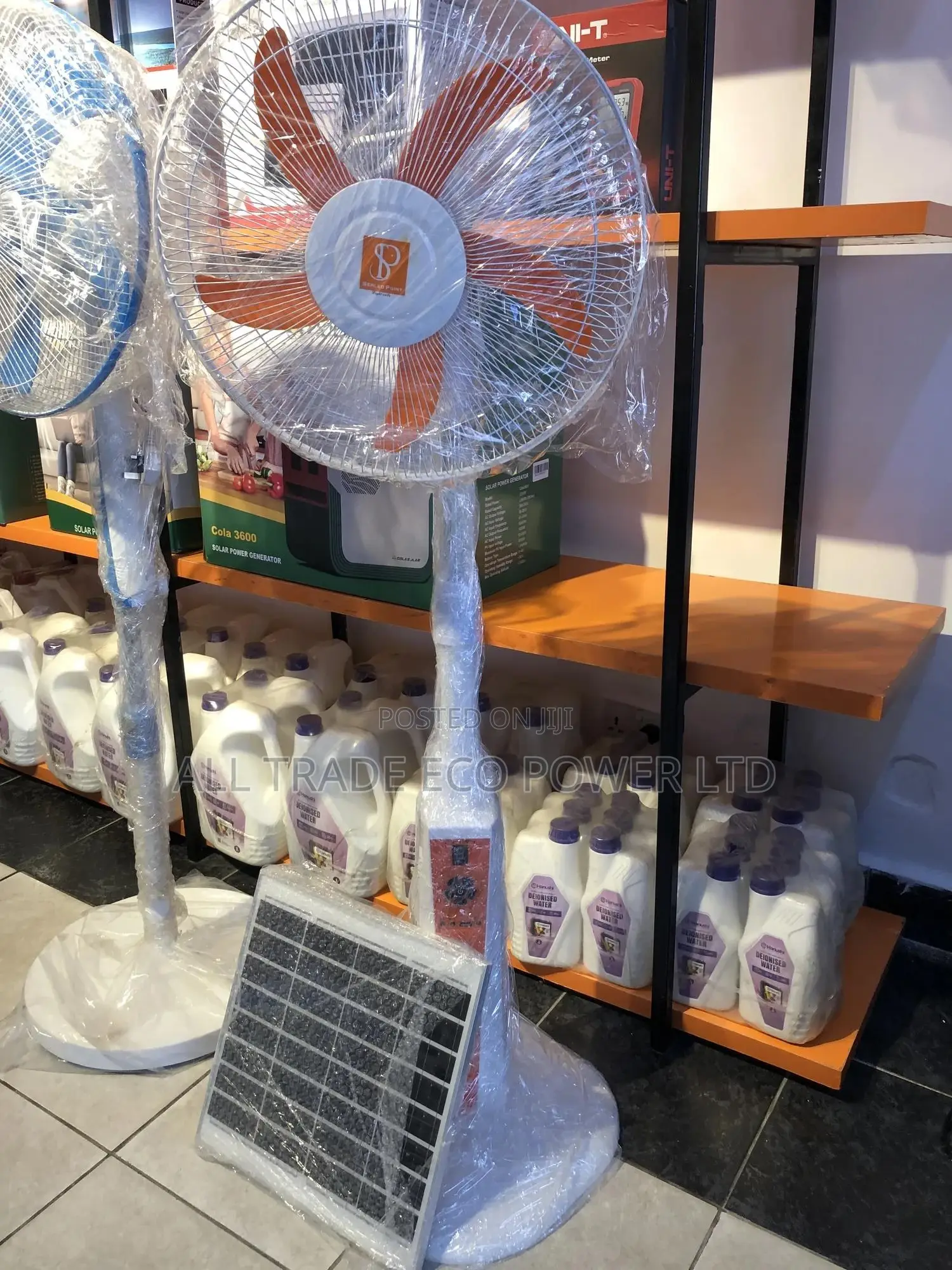 18 Inch Solar Rechargeable Fan