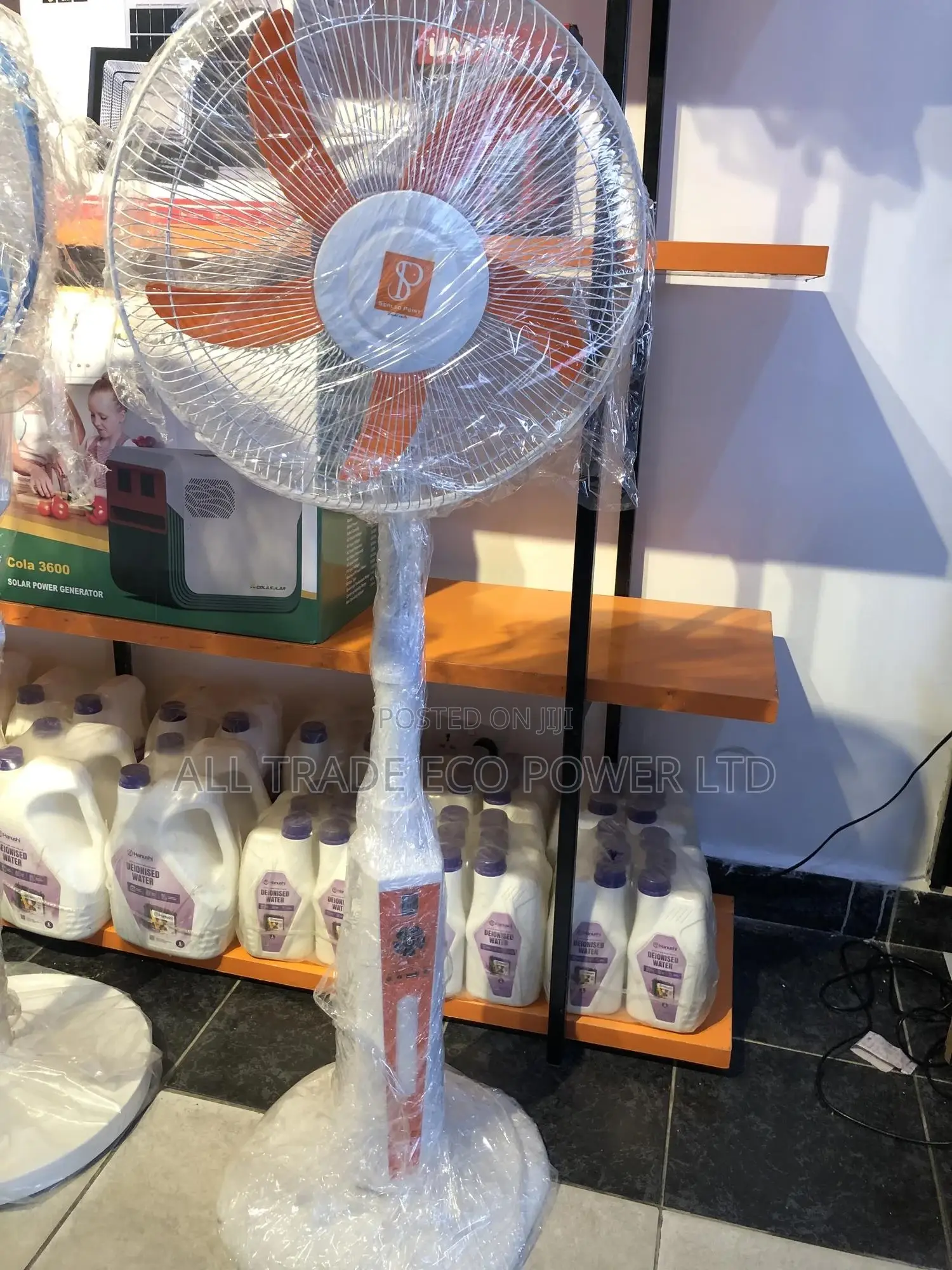 18 Inch Solar Rechargeable Fan