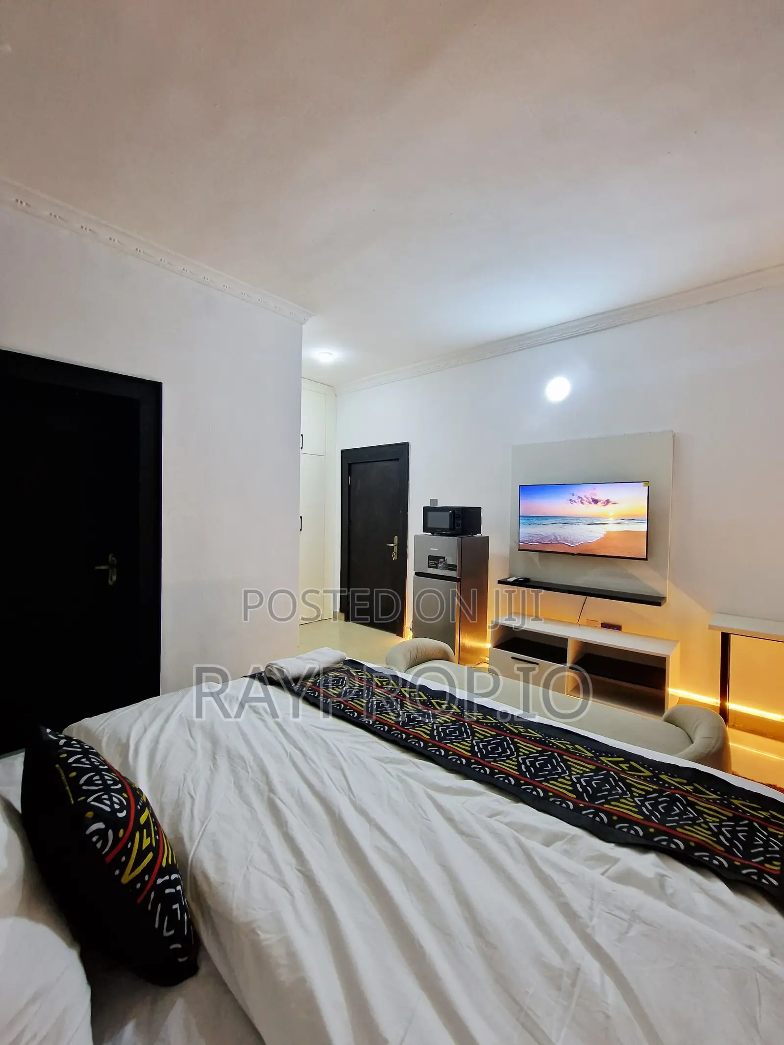 099630im - Studio Shortlet in Garki Abuja