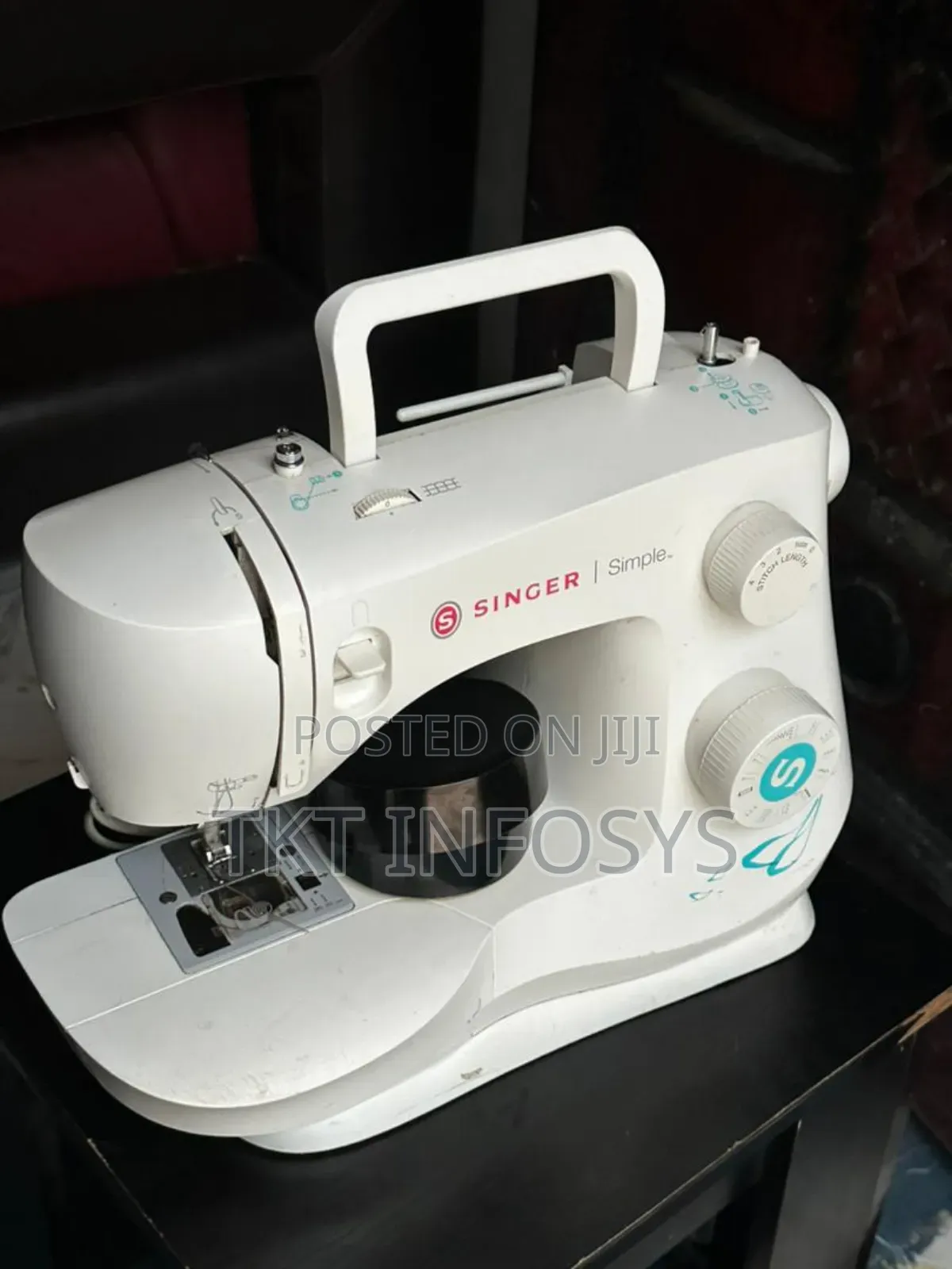 Singer Simple Electronic Machine