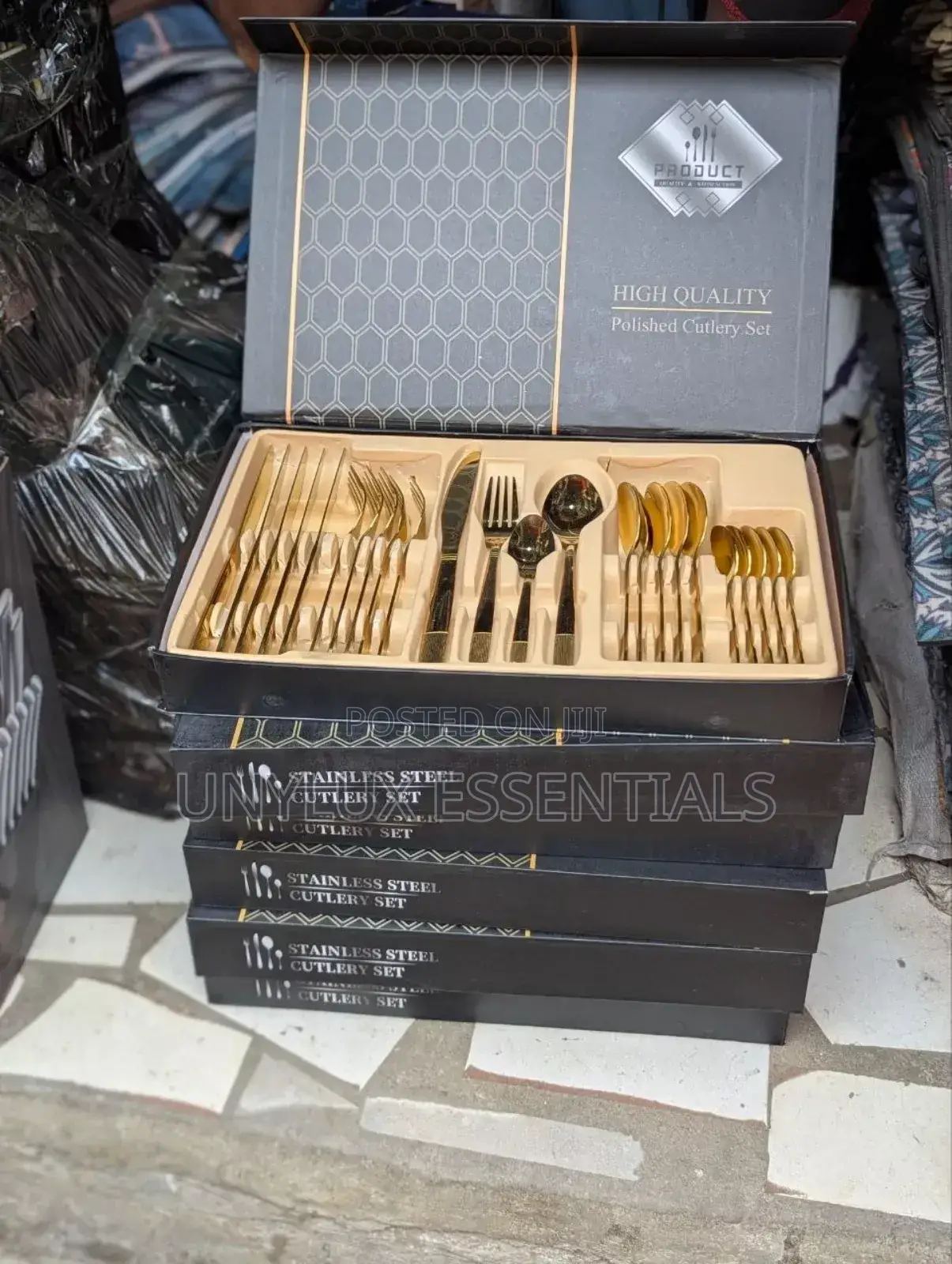 Stainless Steel Gold/Silver 24pcs Boxed Cutlery Set