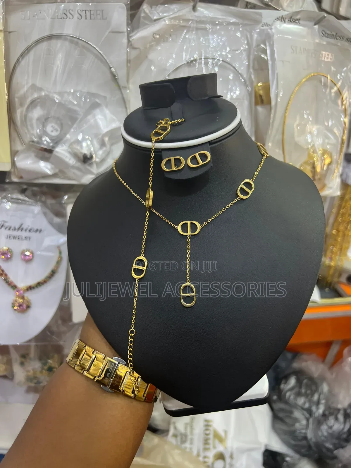 Ladies Necklace Set