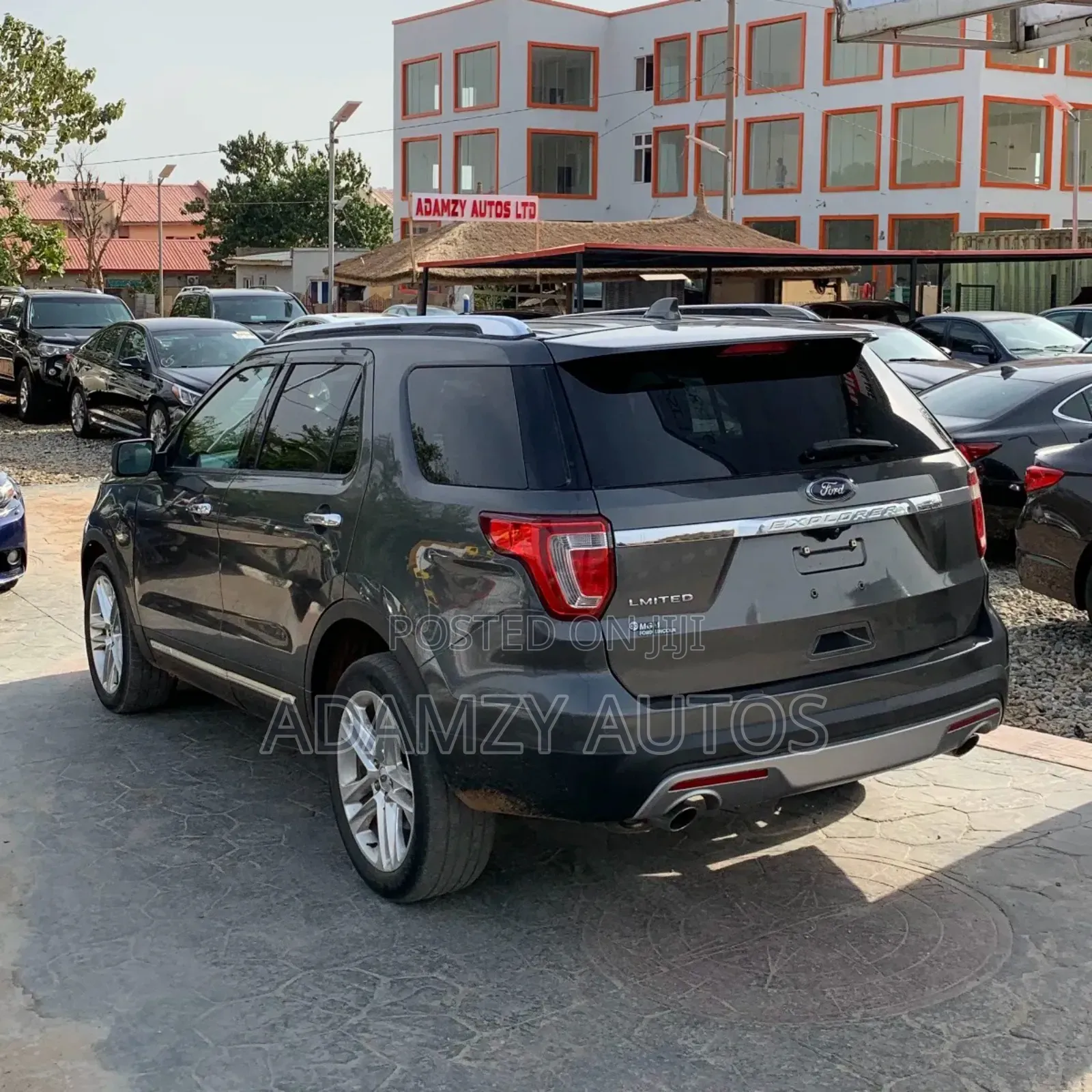 Ford Explorer 2018 Gray