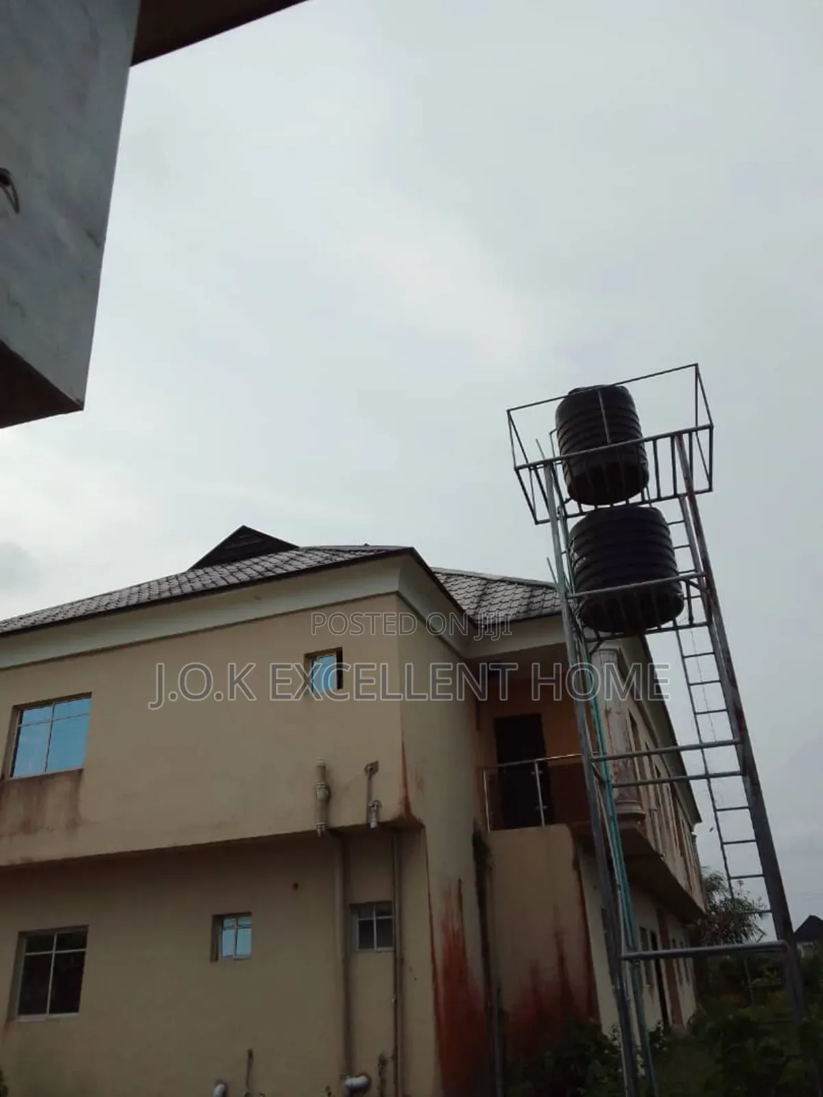 9bdrm Block of Flats in Peace Ville Estate, Idado for sale