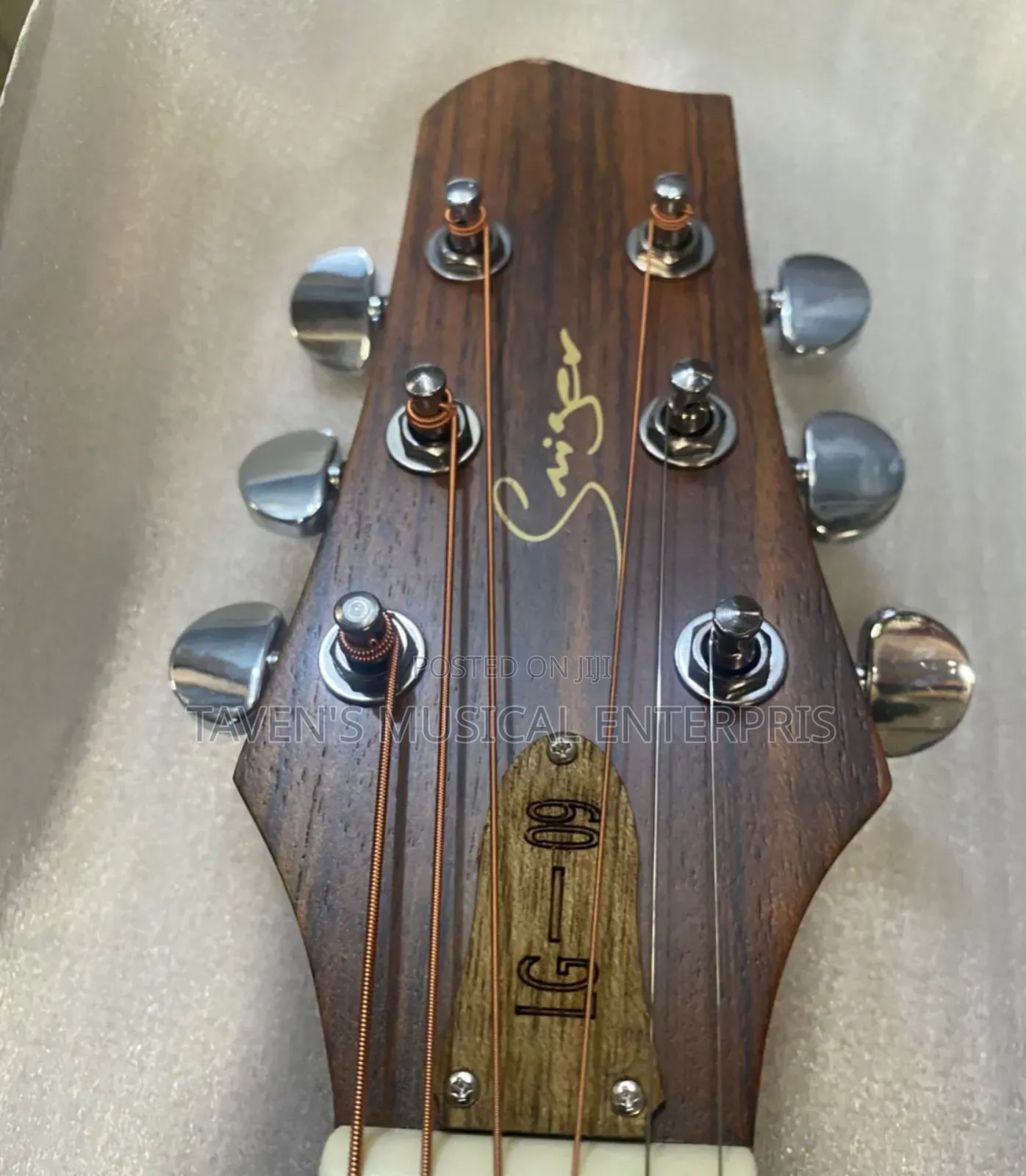 Smiger Lg-09 Electro-Acoustic Guitar