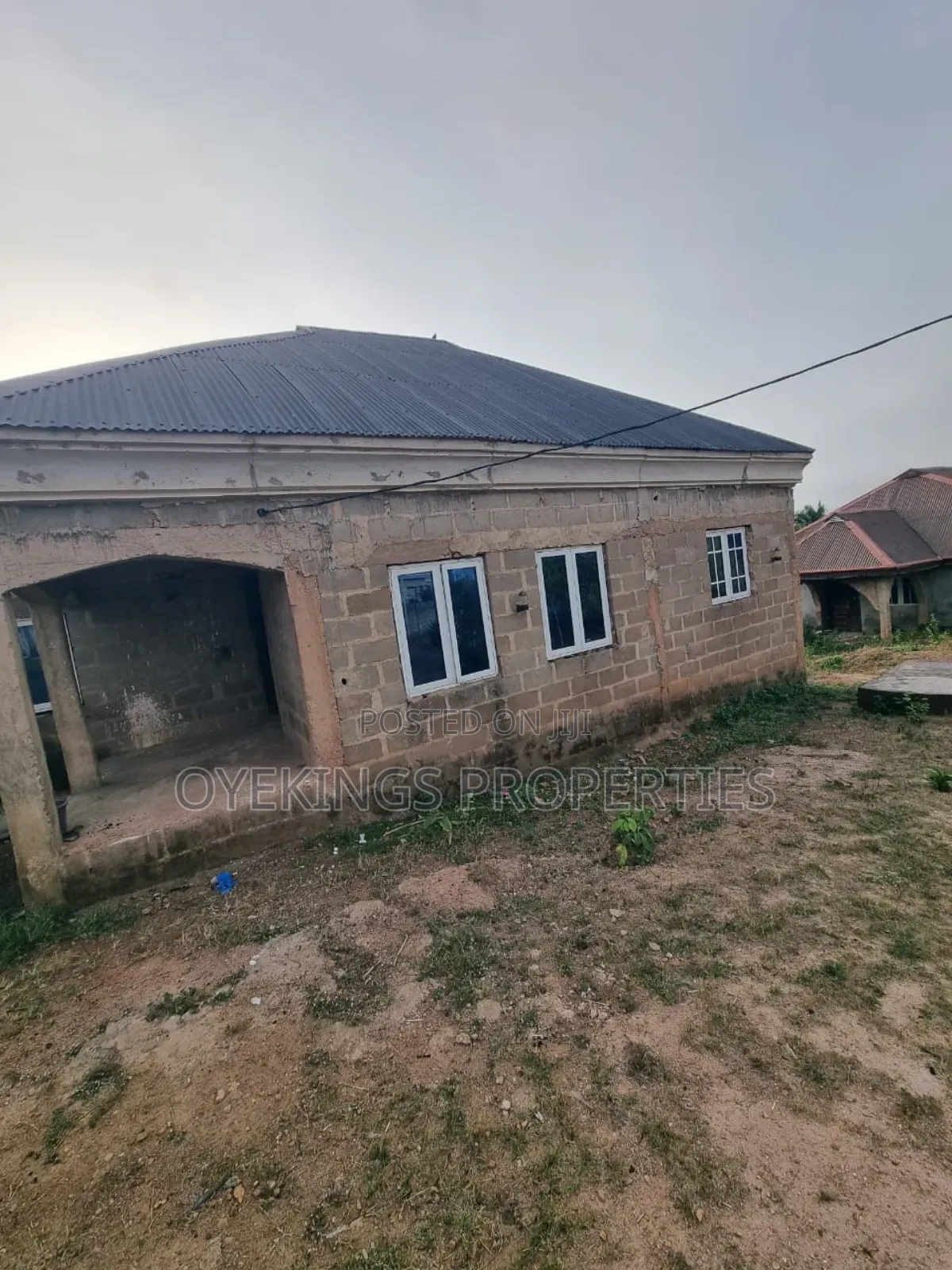 3bdrm Bungalow in Idi-Ope, Akala Express for sale