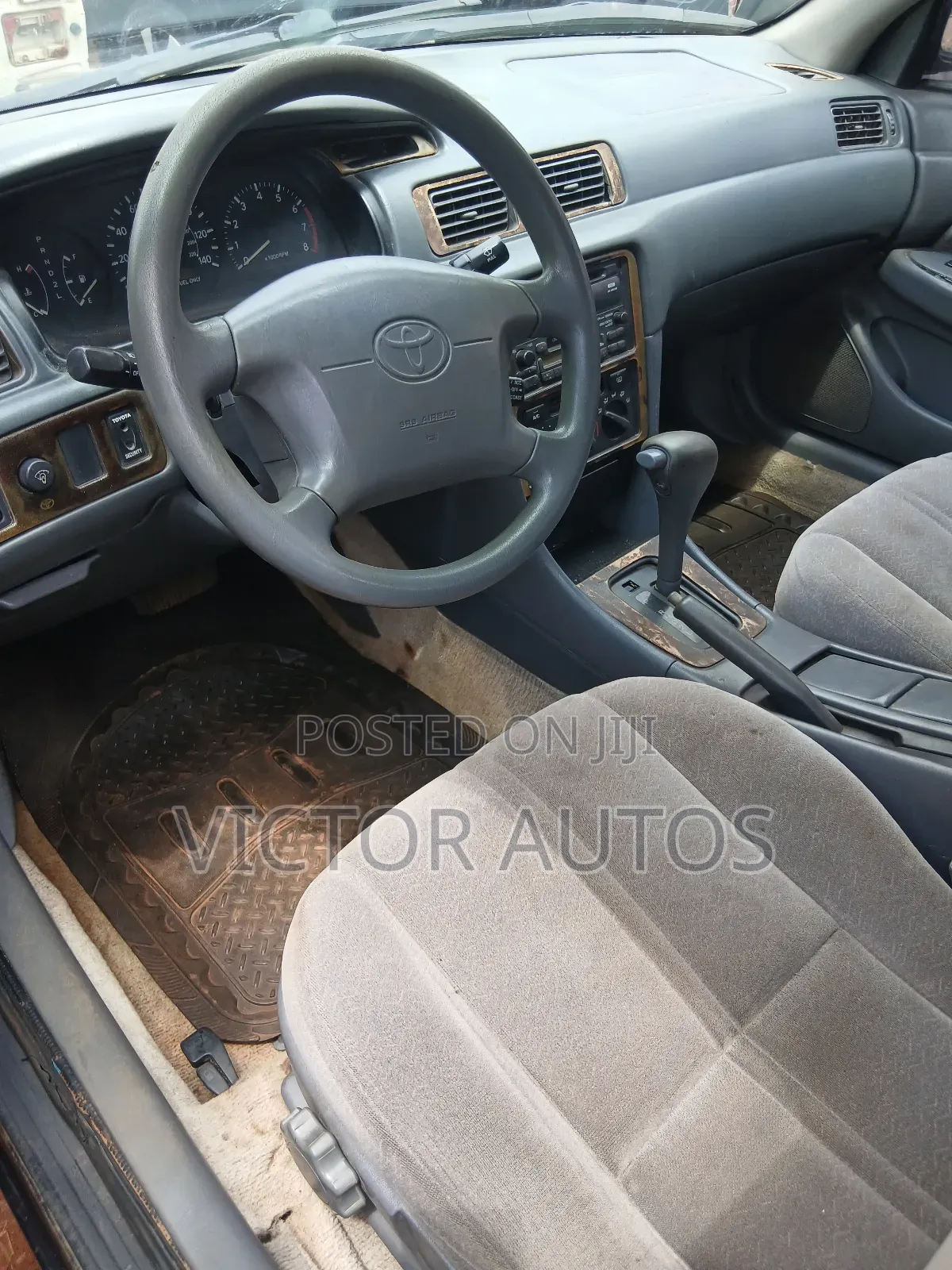 Toyota Camry XLE 4dr Sedan (2.2L 4cyl 4A) 2000 Black