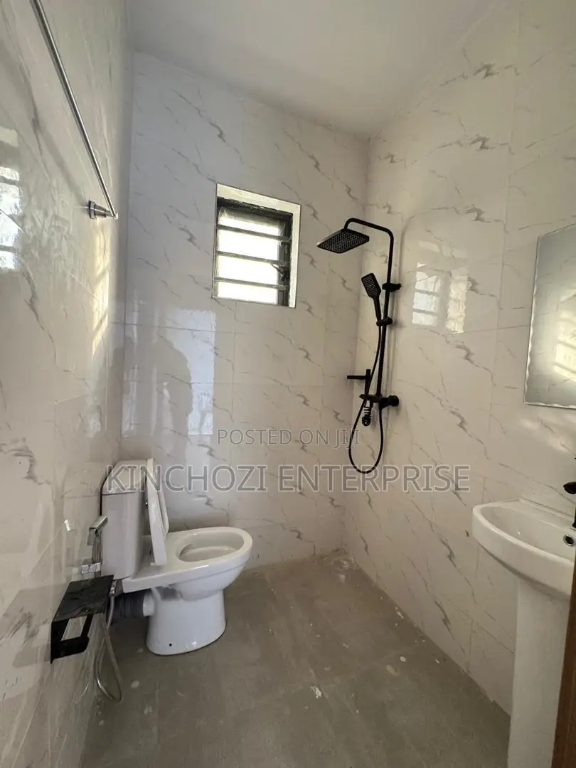 3bdrm Duplex in Rockvale Manors, Zone B for rent