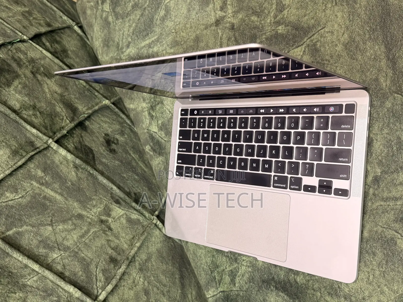 Laptop Apple MacBook Pro 2020 16GB Intel Core i5 SSD 512GB