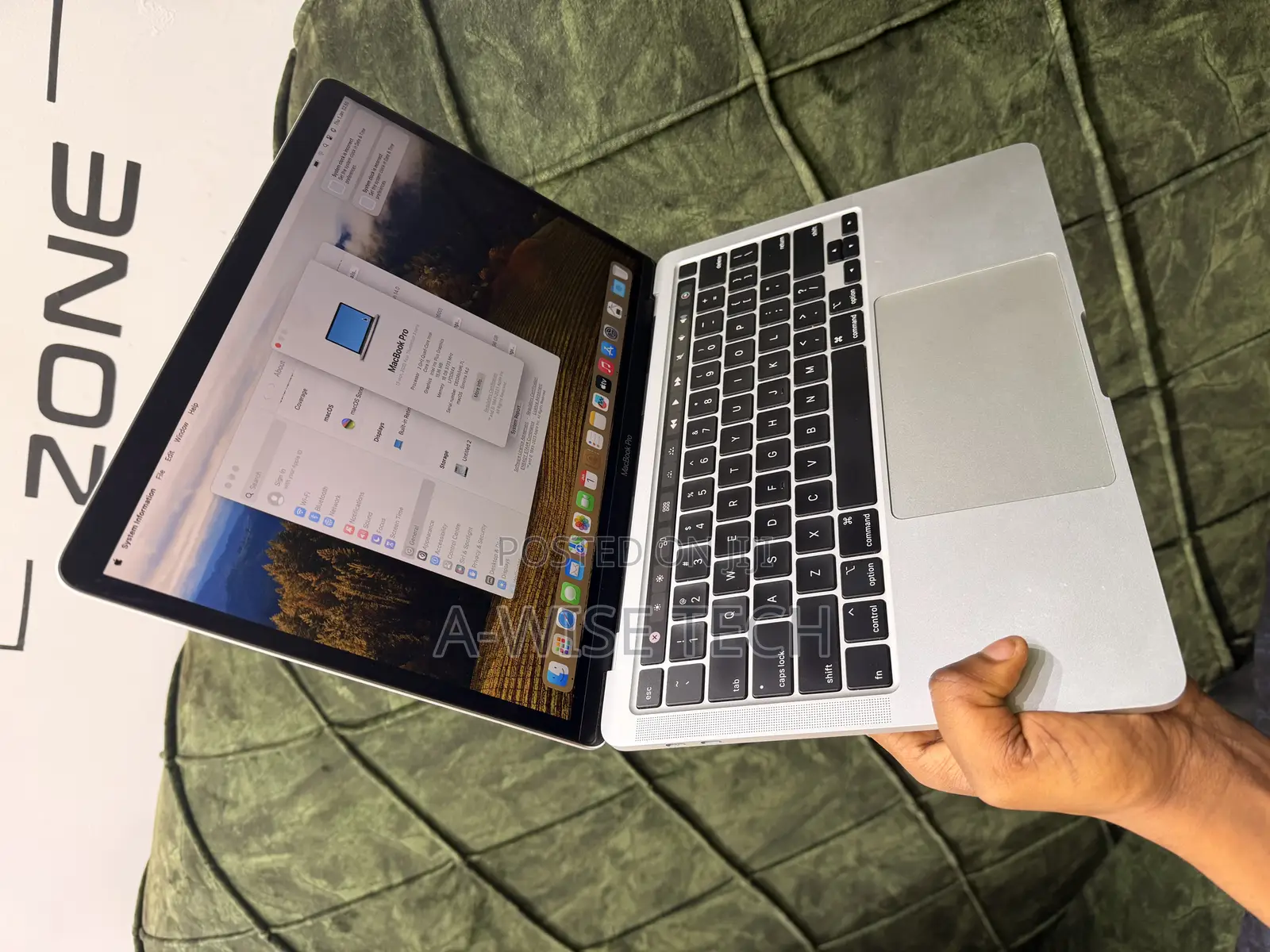 Laptop Apple MacBook Pro 2020 16GB Intel Core i5 SSD 512GB