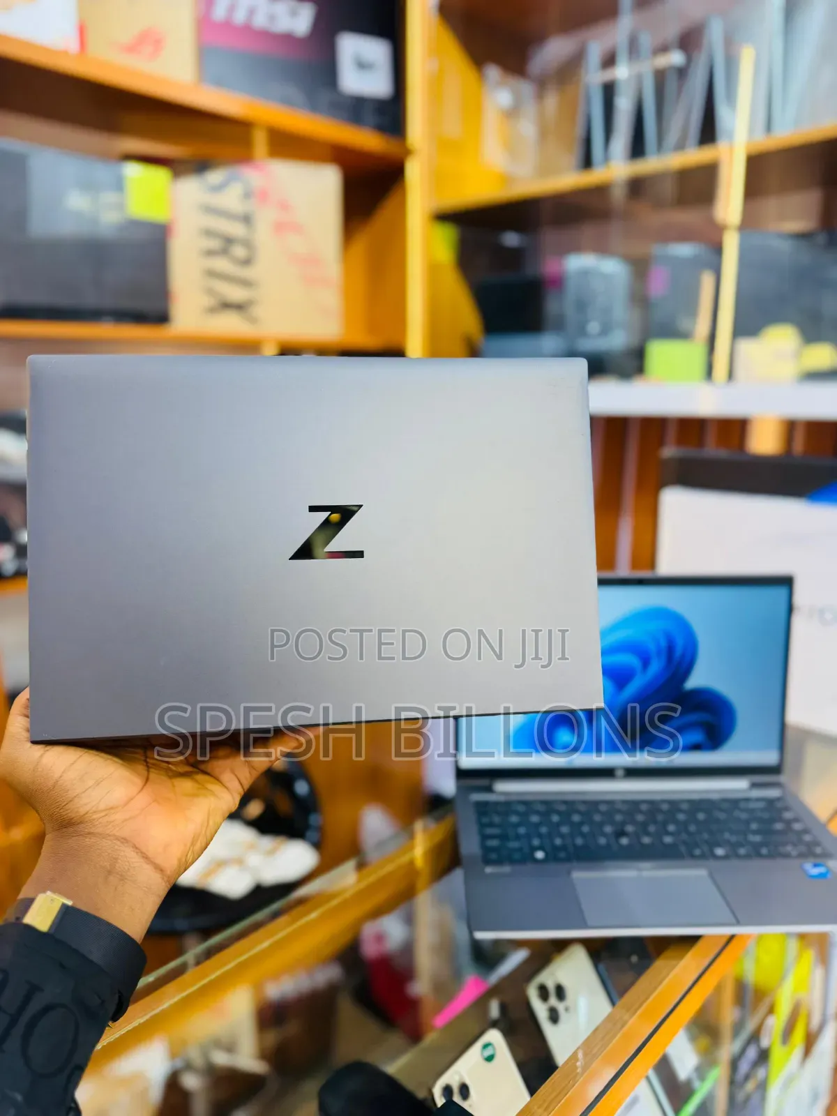 New Laptop HP ZBook Firefly 14 G7 16GB Intel Core i7 SSD 256GB