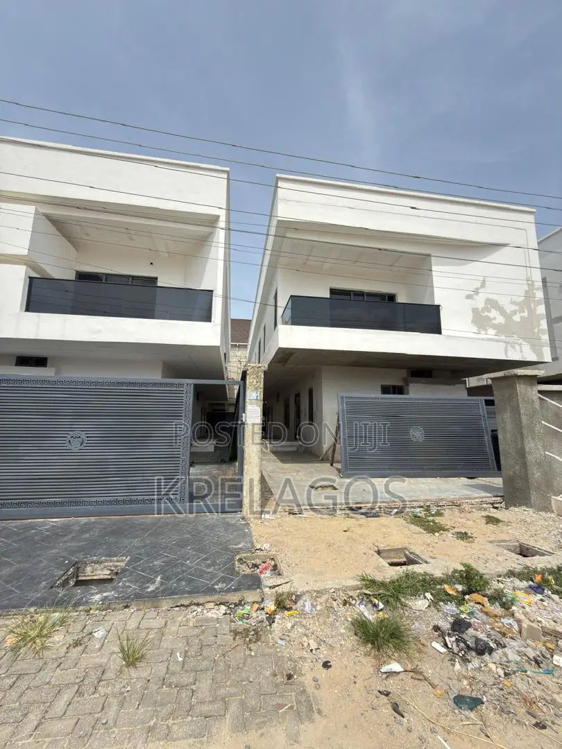 5bdrm Duplex in Ologolo for sale