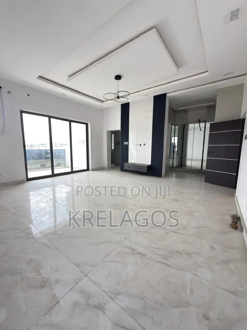 5bdrm Duplex in Ologolo for sale