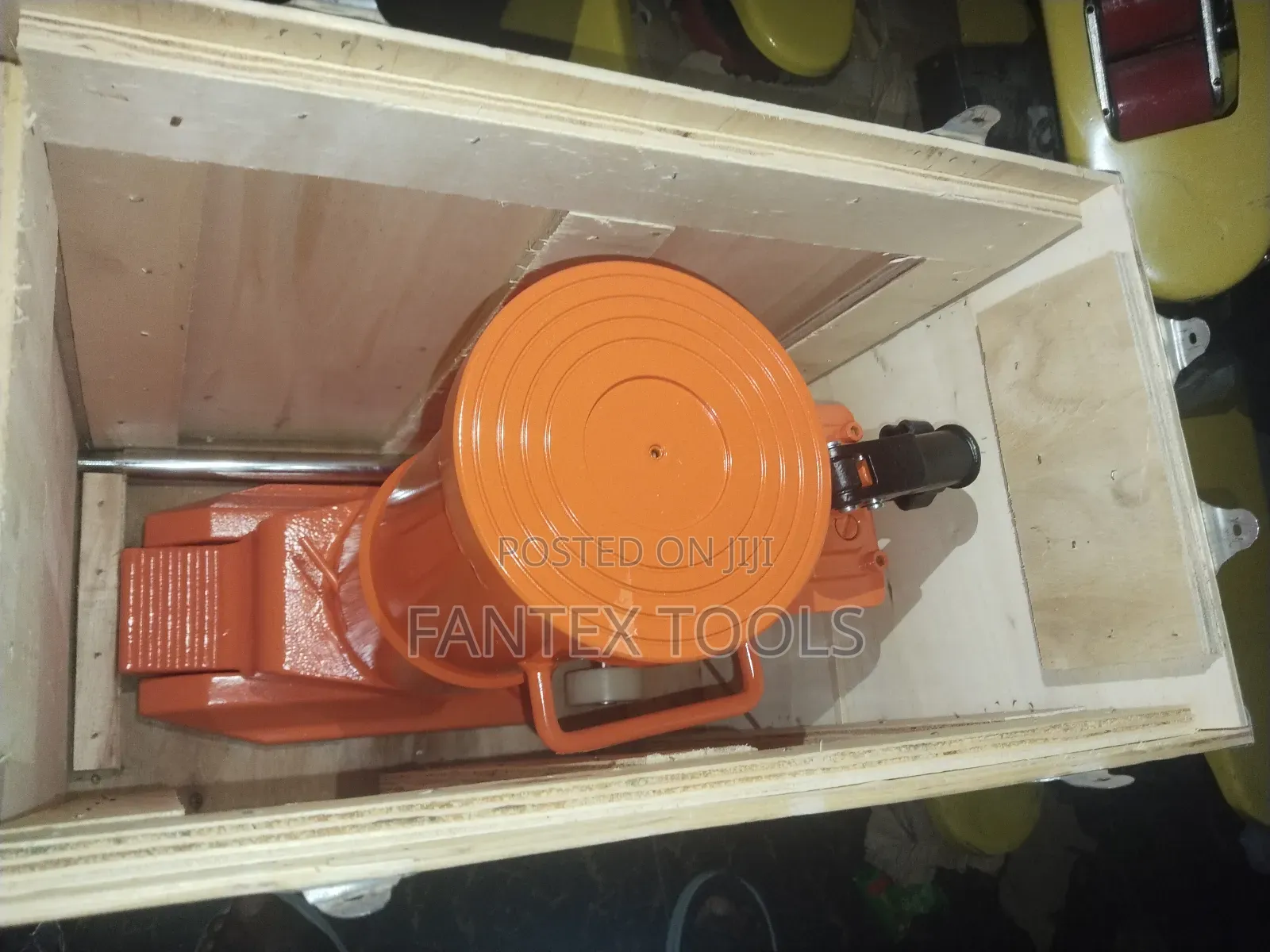 Hydraulic Toe Jack 25000 Kg.