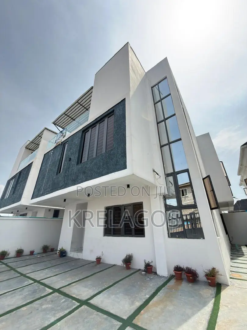 4bdrm Duplex in Ologolo for sale