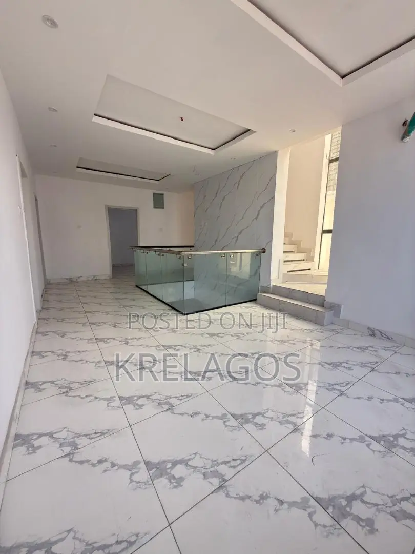 4bdrm Duplex in Ologolo for sale