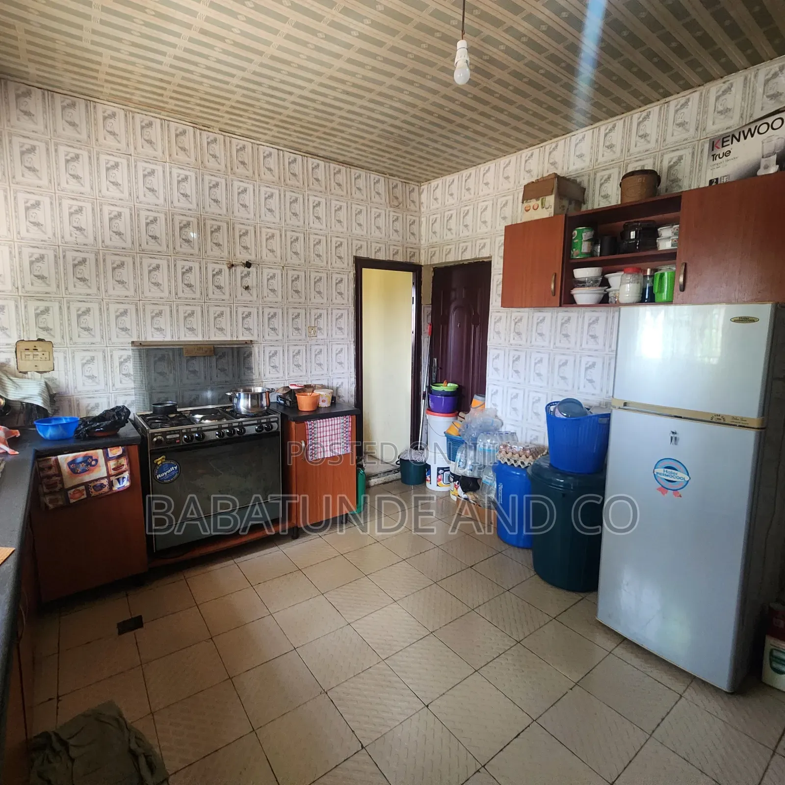 3bdrm Bungalow in Apata for sale