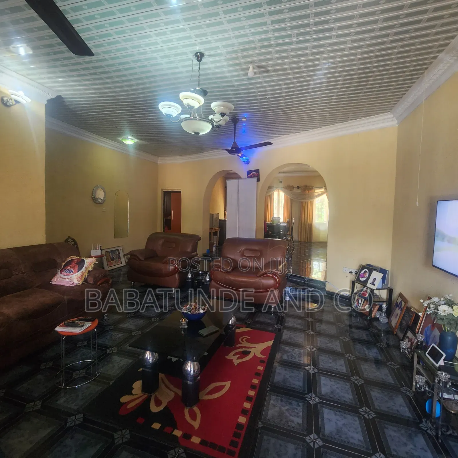 3bdrm Bungalow in Apata for sale